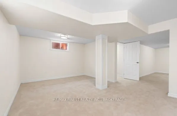 981 Rainbow Crescent