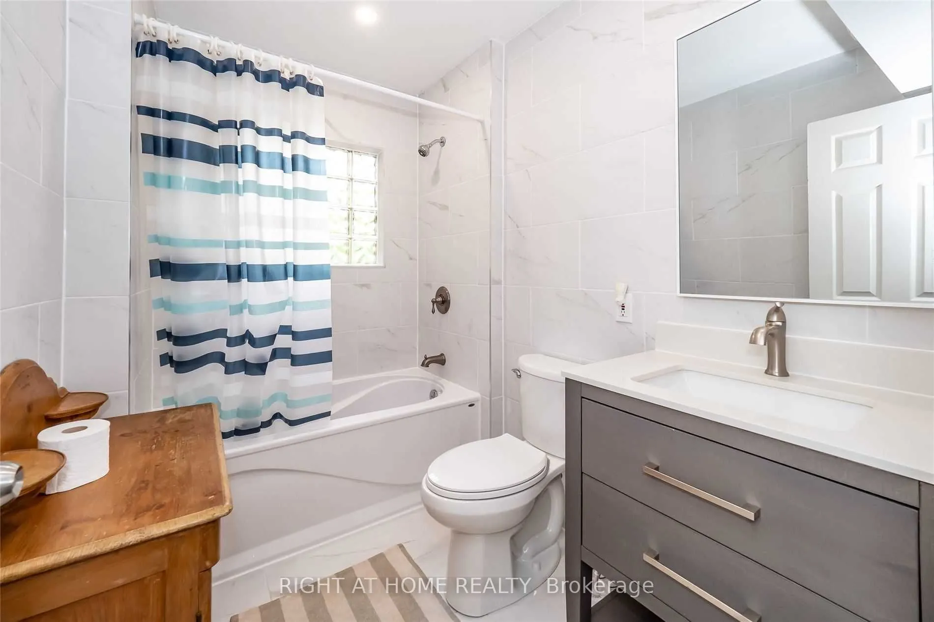 1326 Windermere Road, ## 10