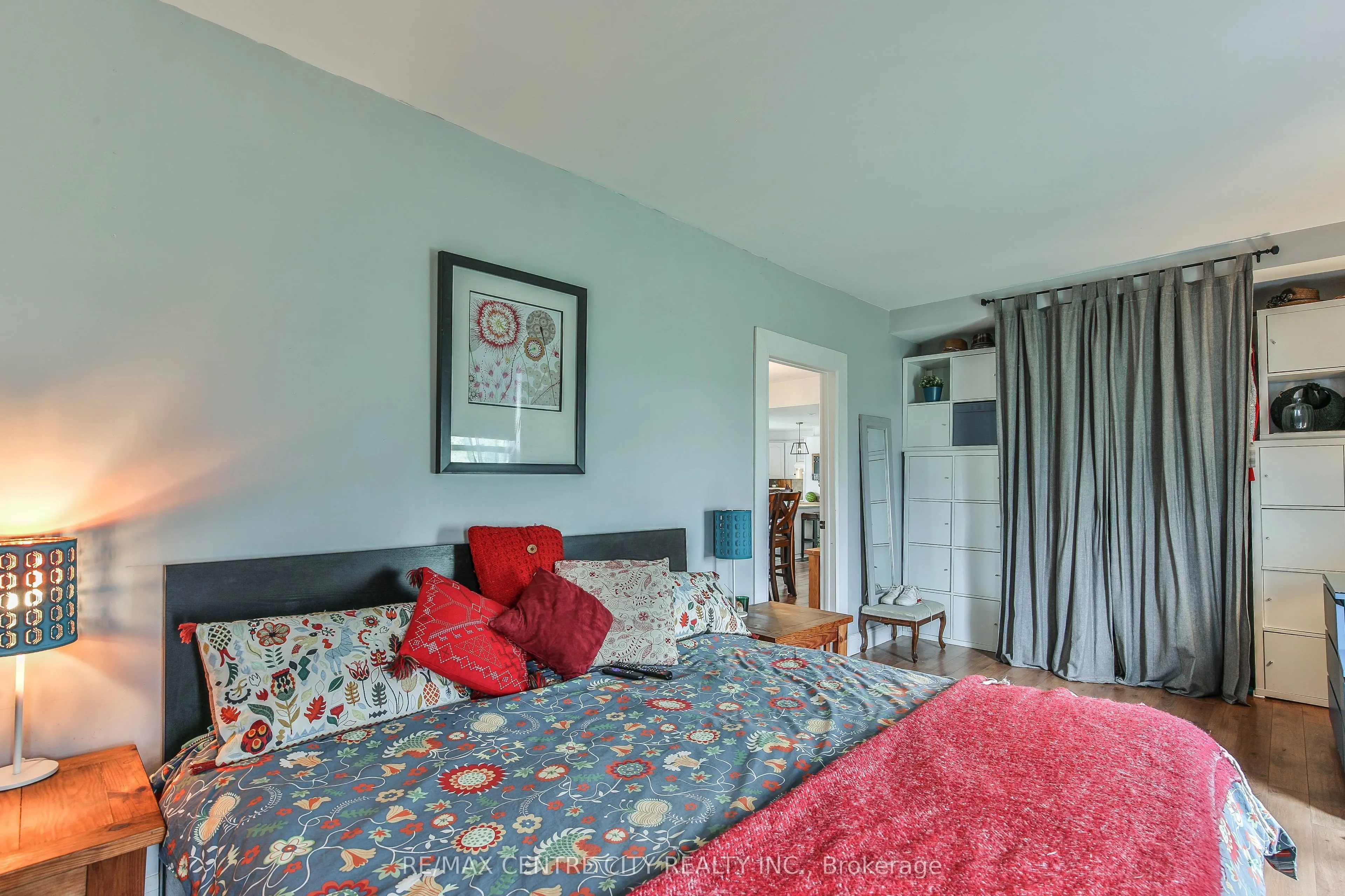 13 Potters Road N