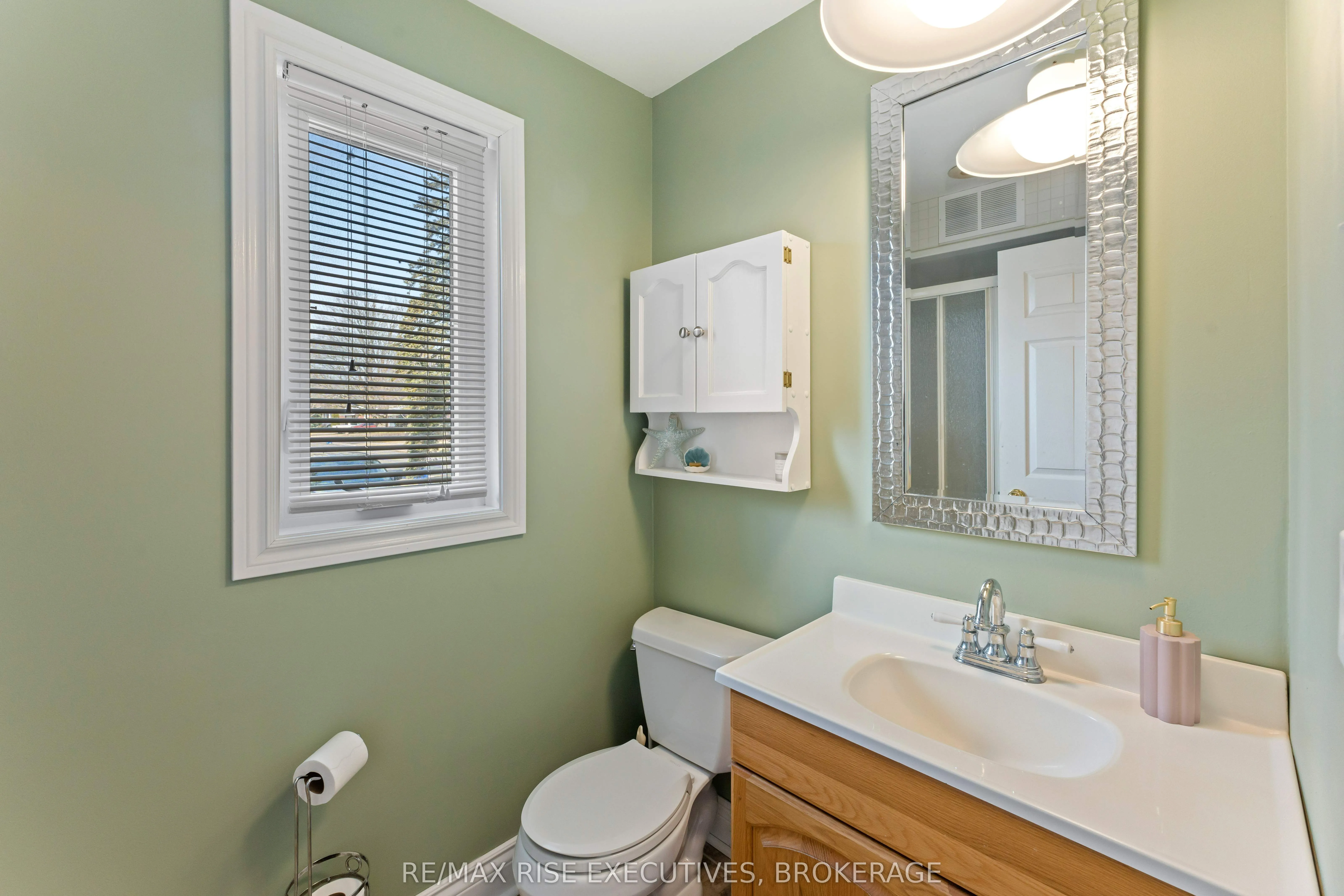 883 Percy Crescent
