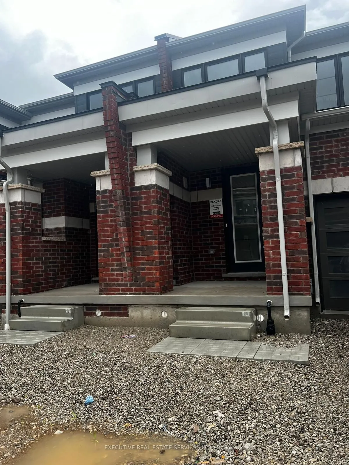 15 Blacklock Street, #16