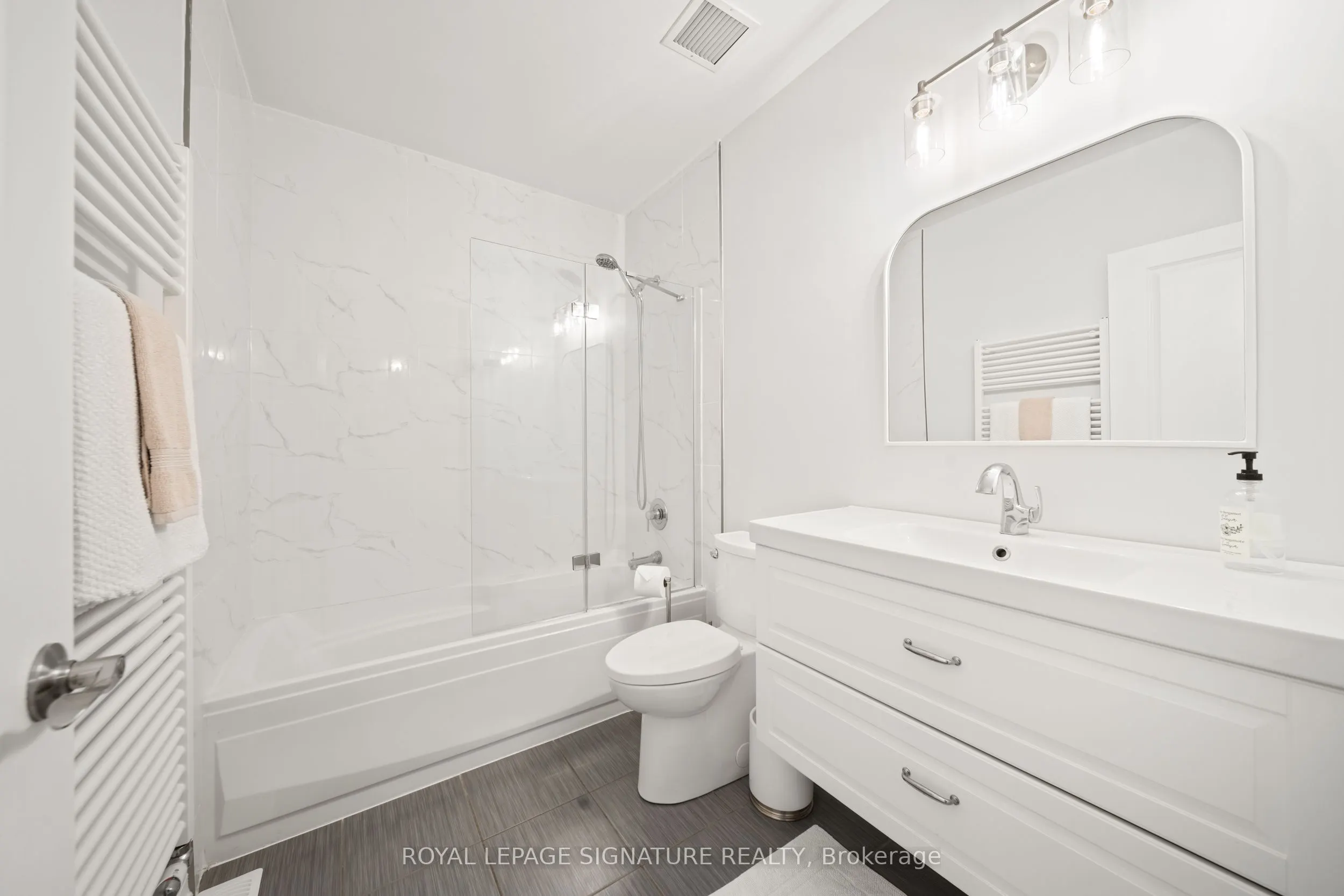 25 Concession Street, #215
