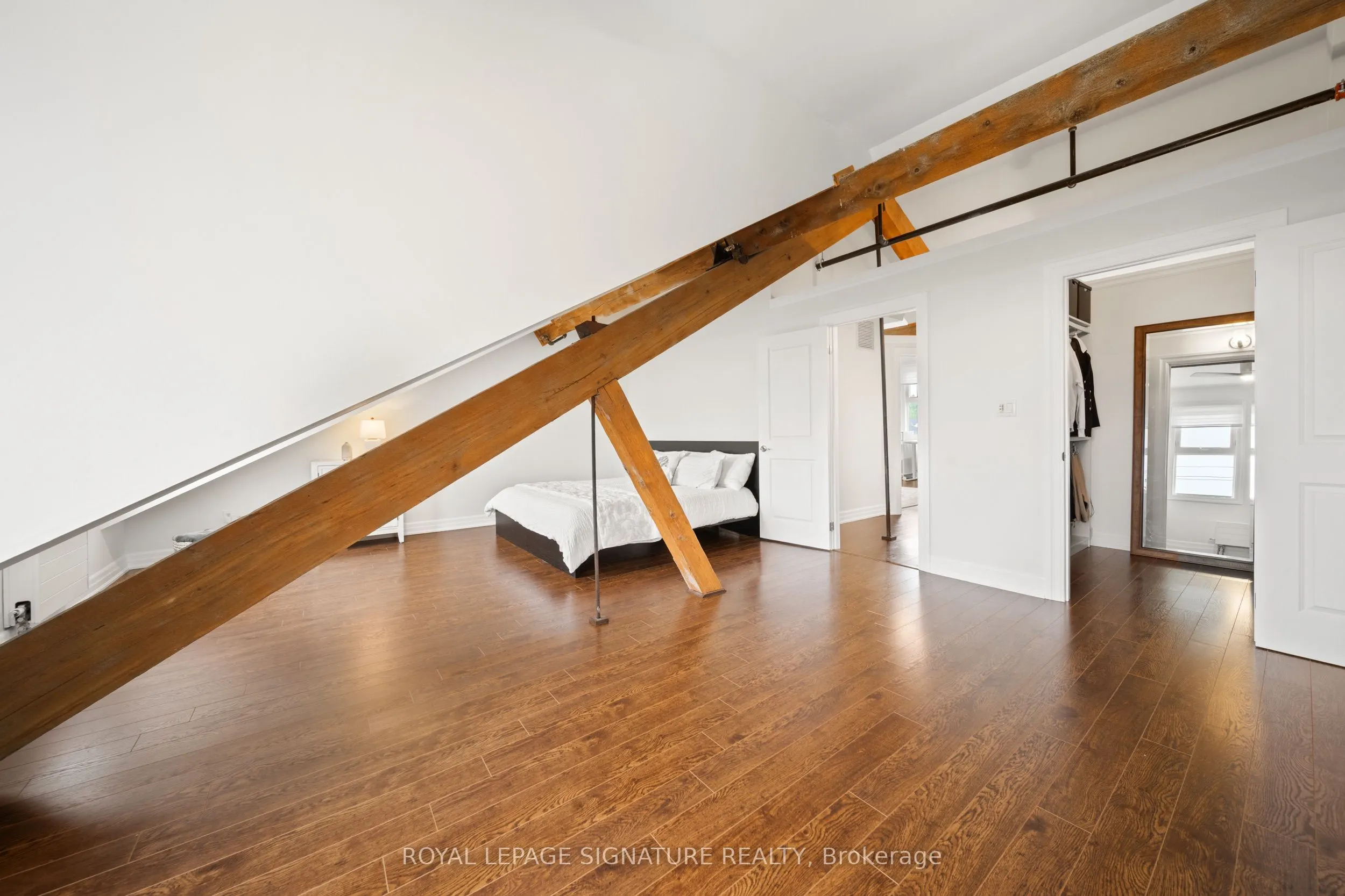 25 Concession Street, #215