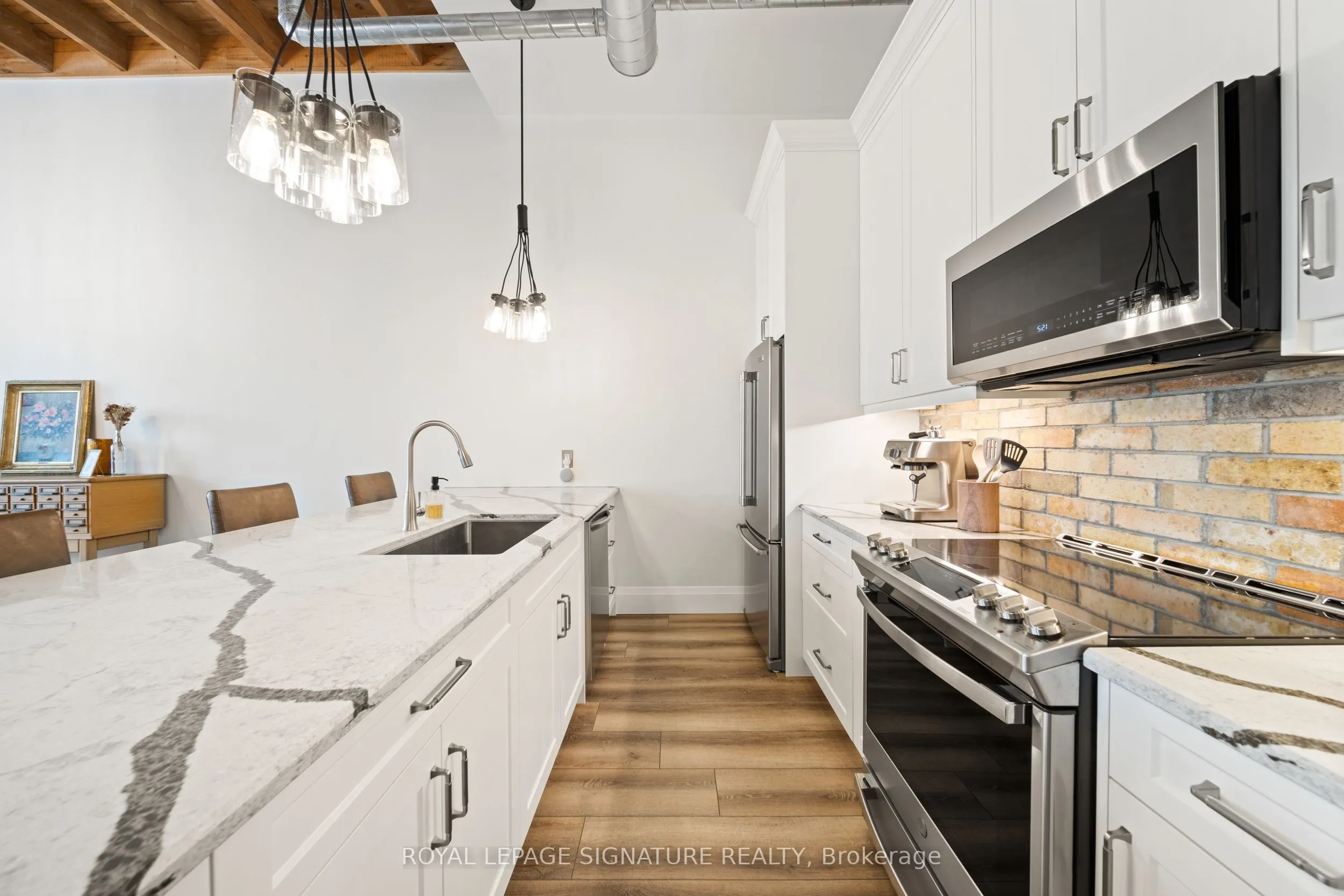 25 Concession Street, #215