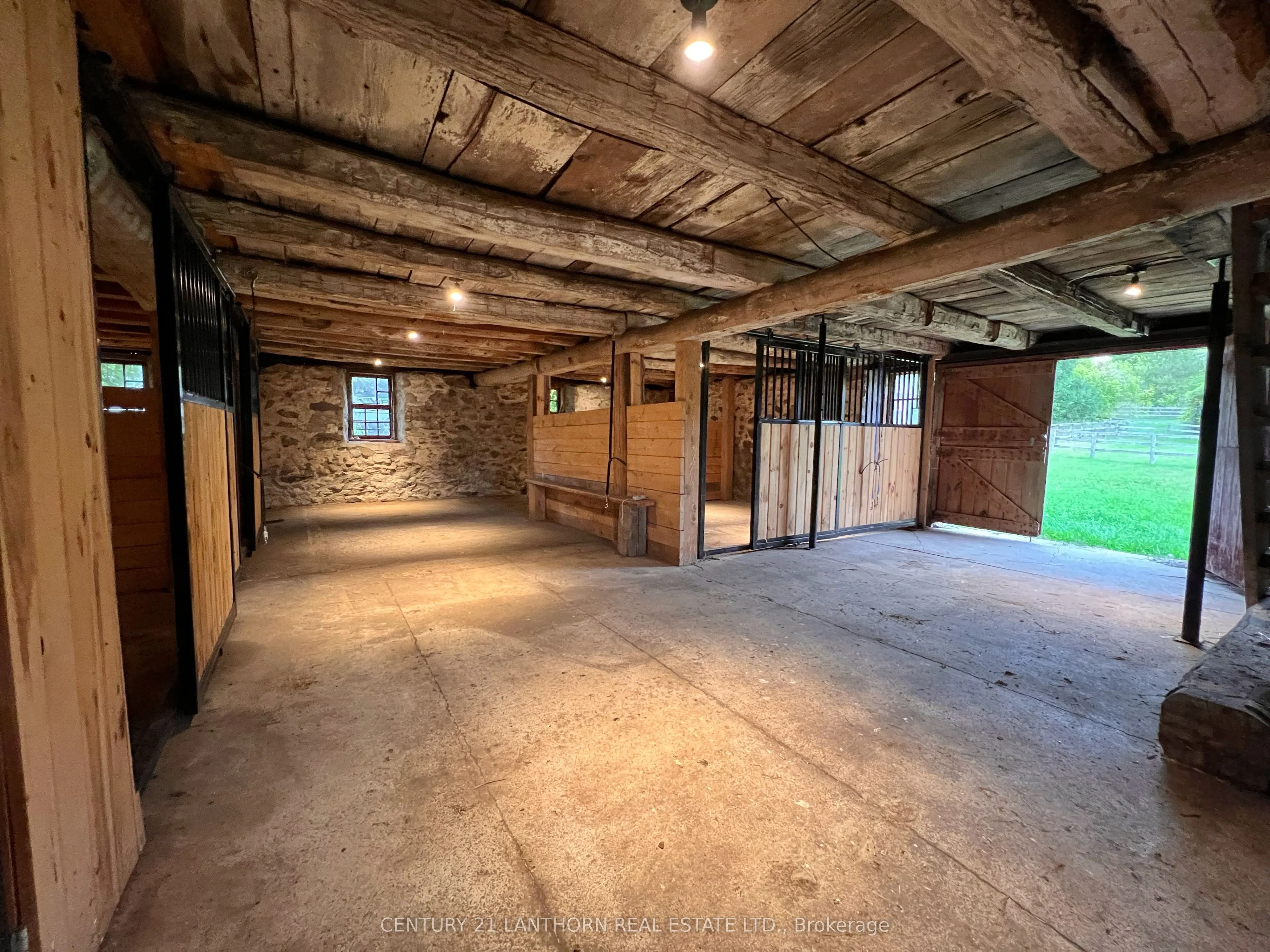 439 Oak Lake Road