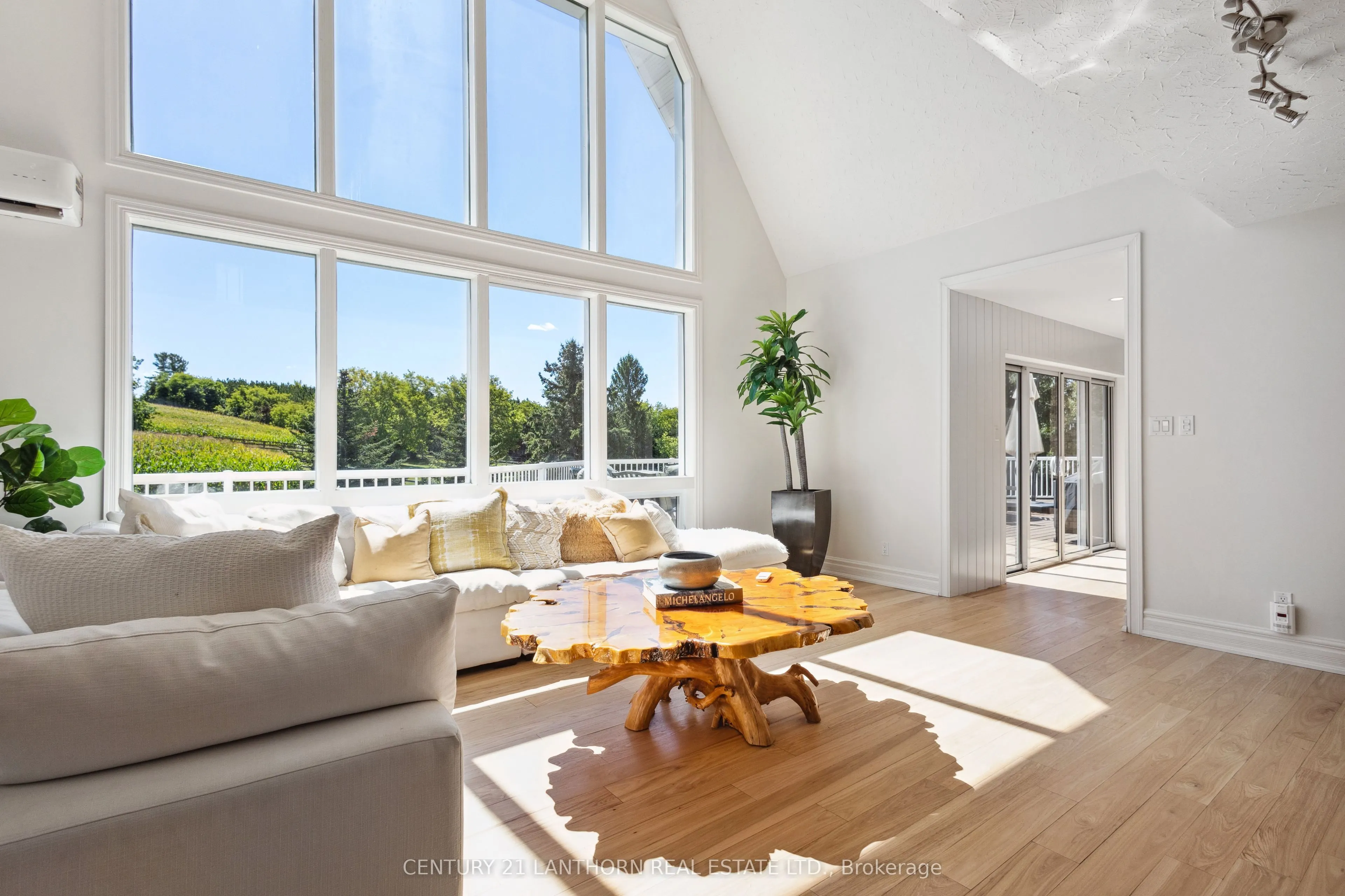 439 Oak Lake Road