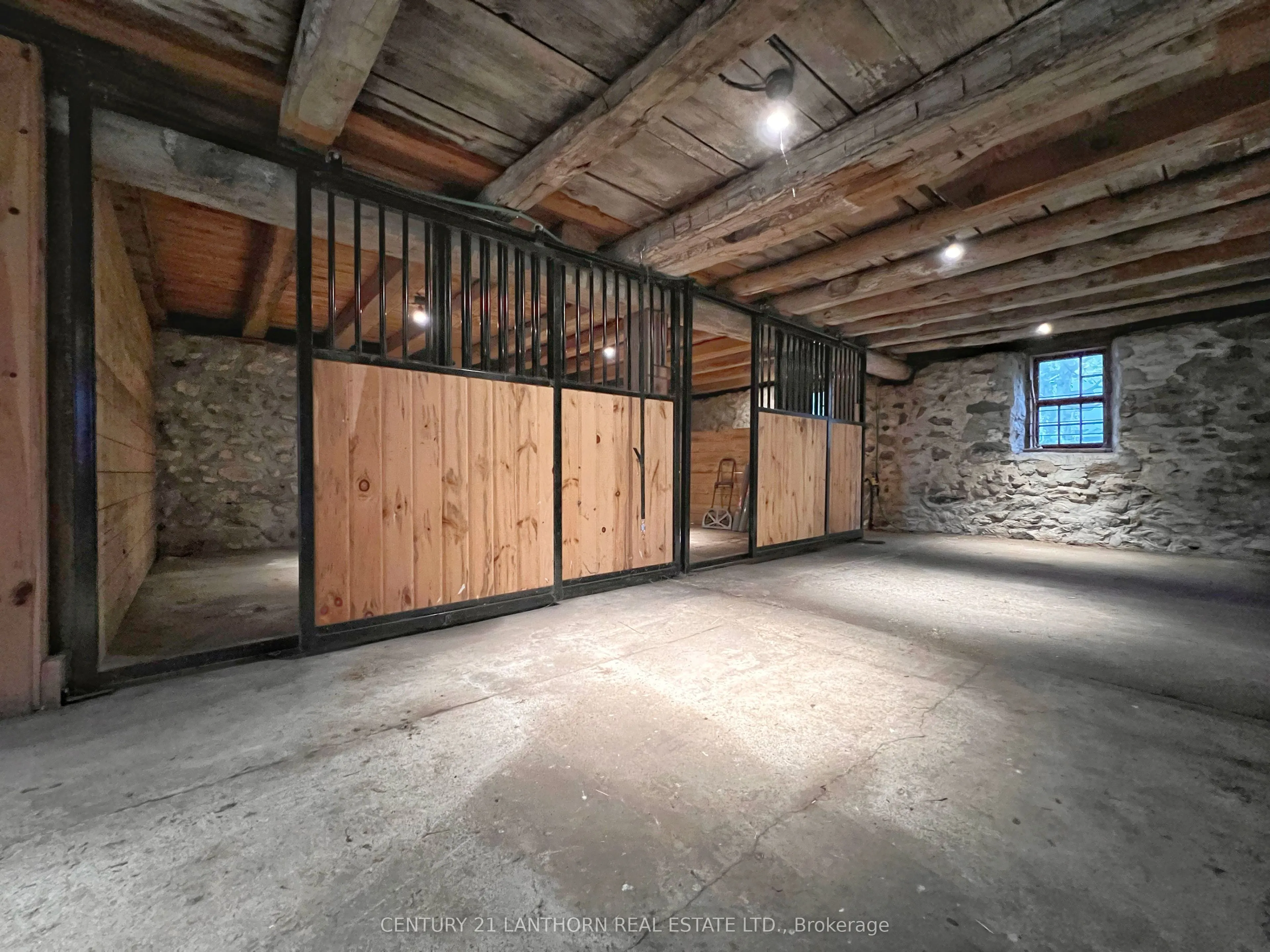 439 Oak Lake Road