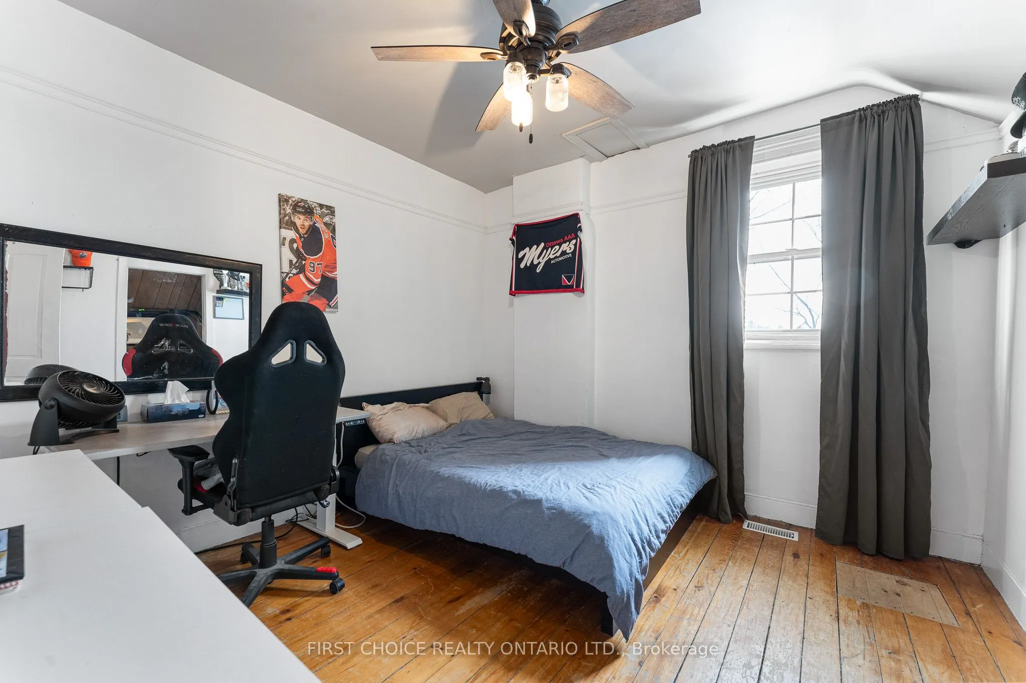 8 Campbell Reid Court