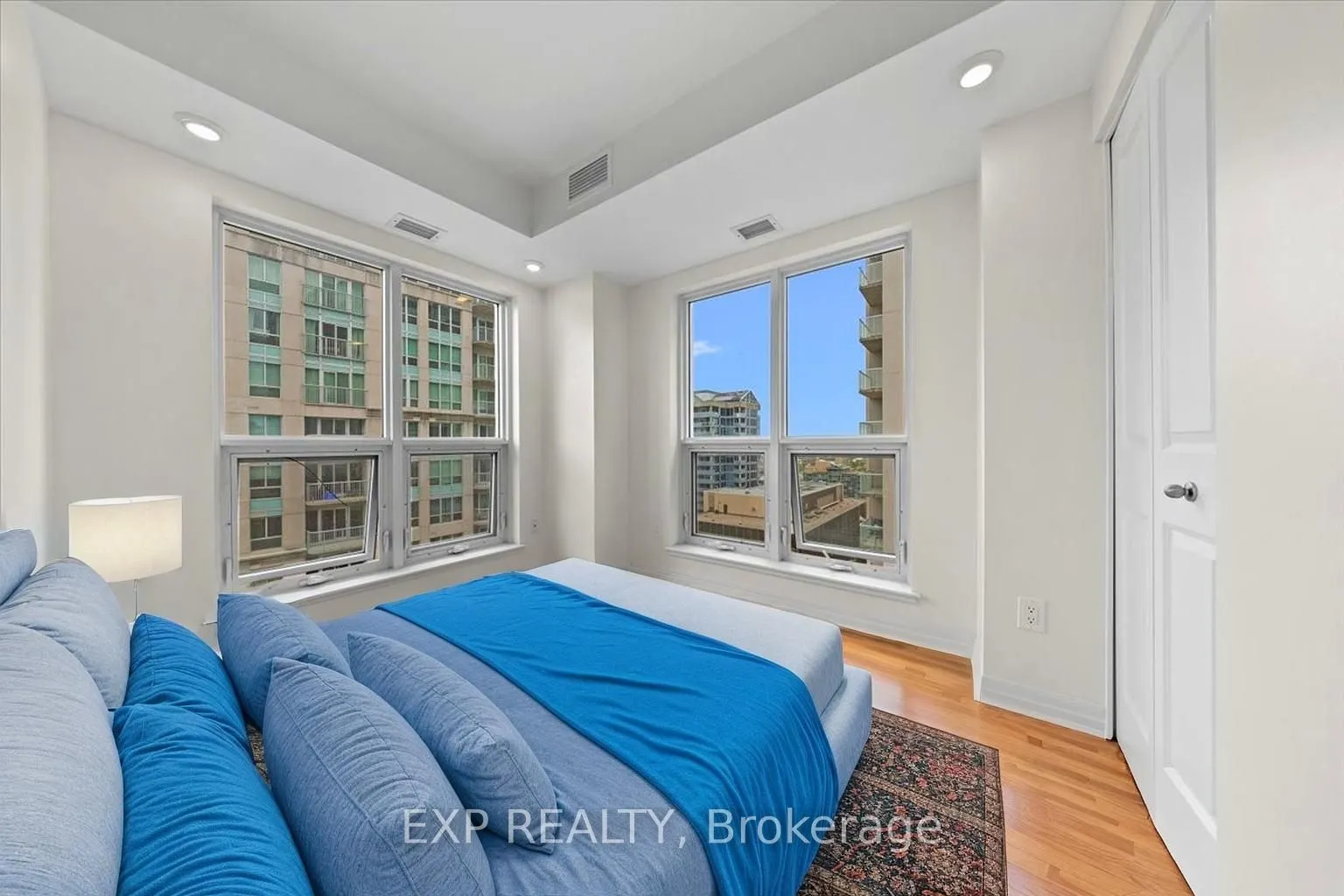 195 Besserer Street, #2009