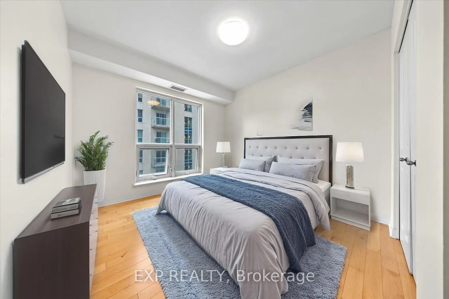 195 Besserer Street, #2009