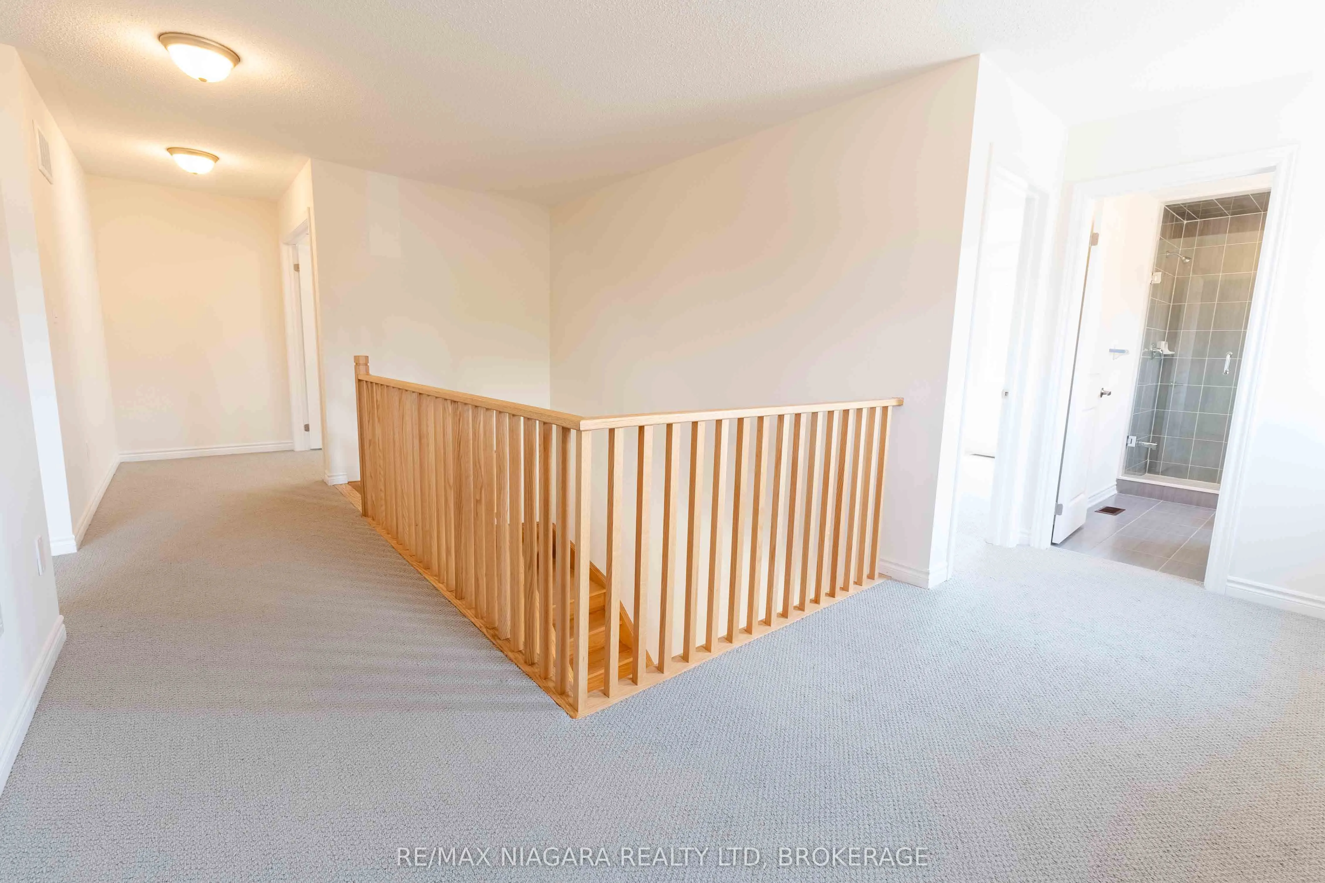 25 ORIOLE Crescent