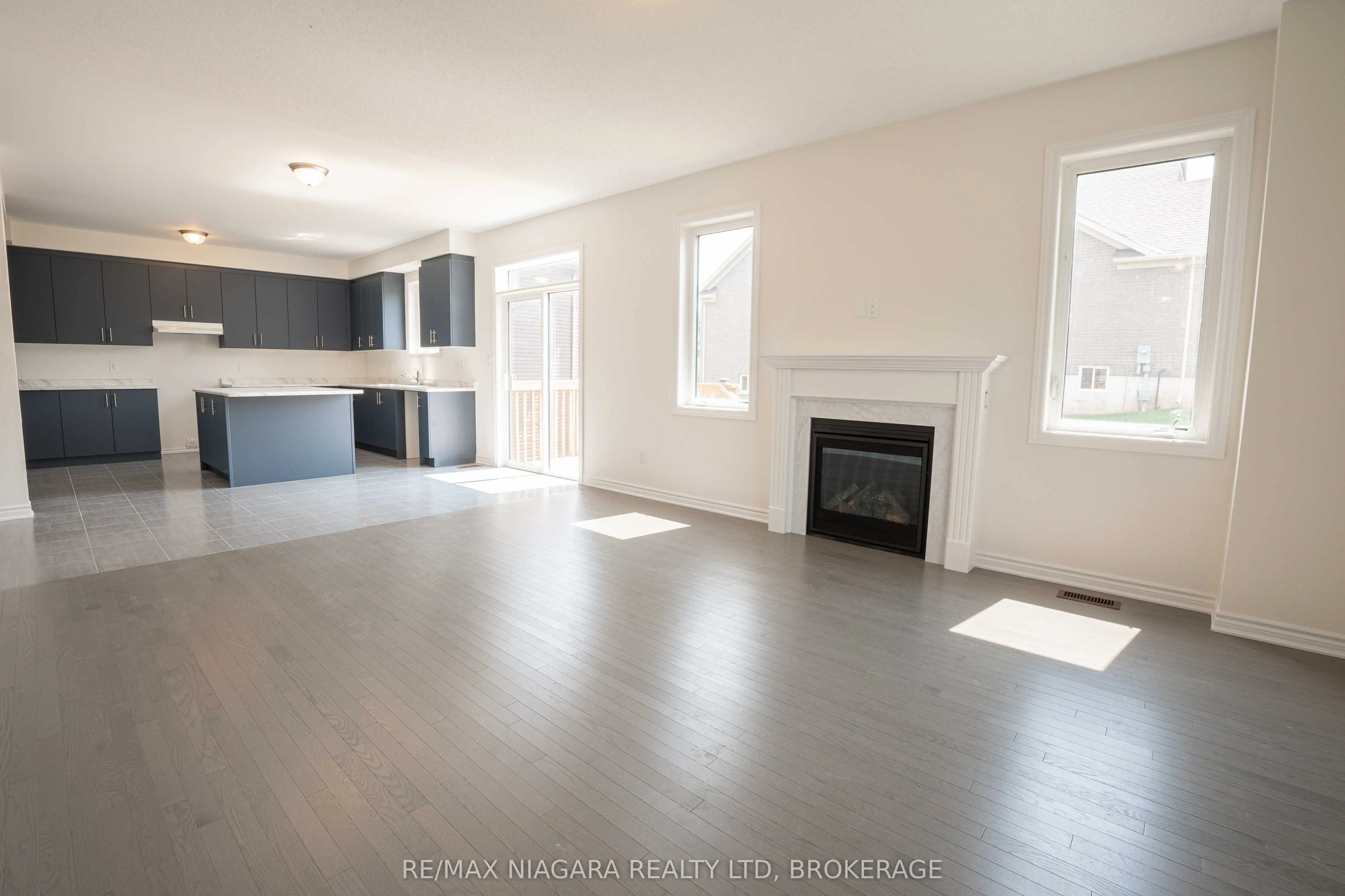 25 ORIOLE Crescent