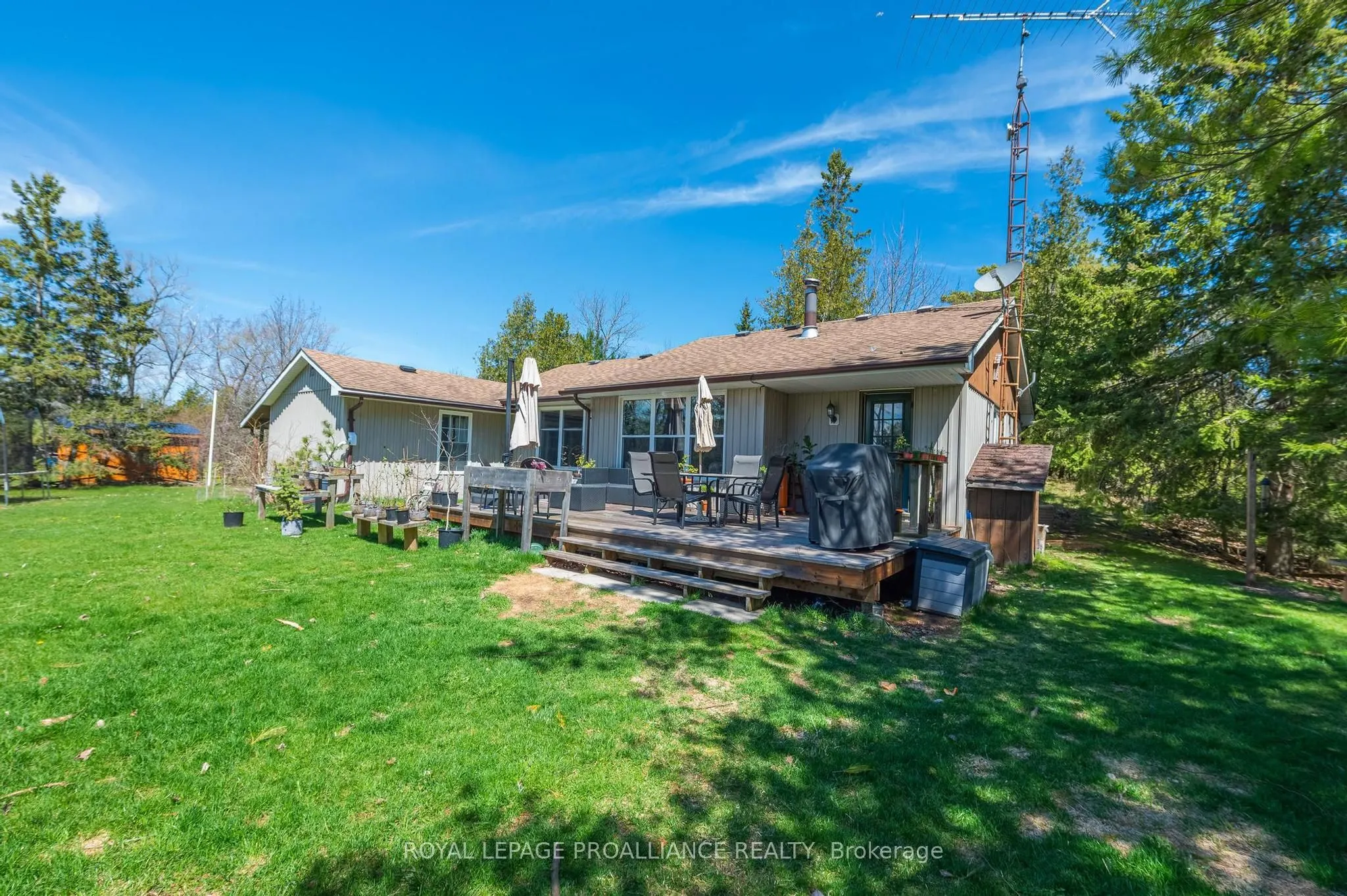 280 Presqu'ile Parkway