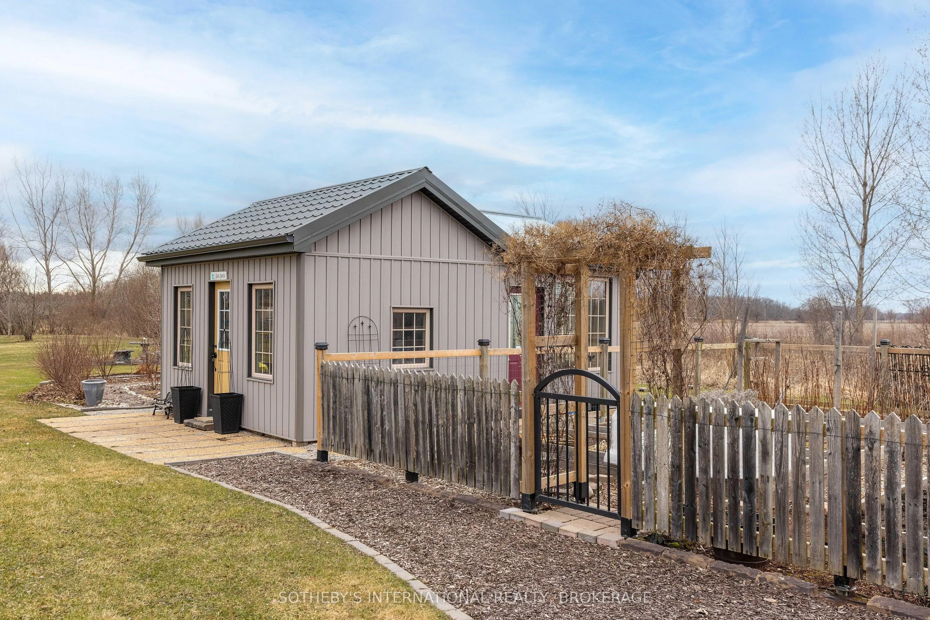 7107 Beechwood Road