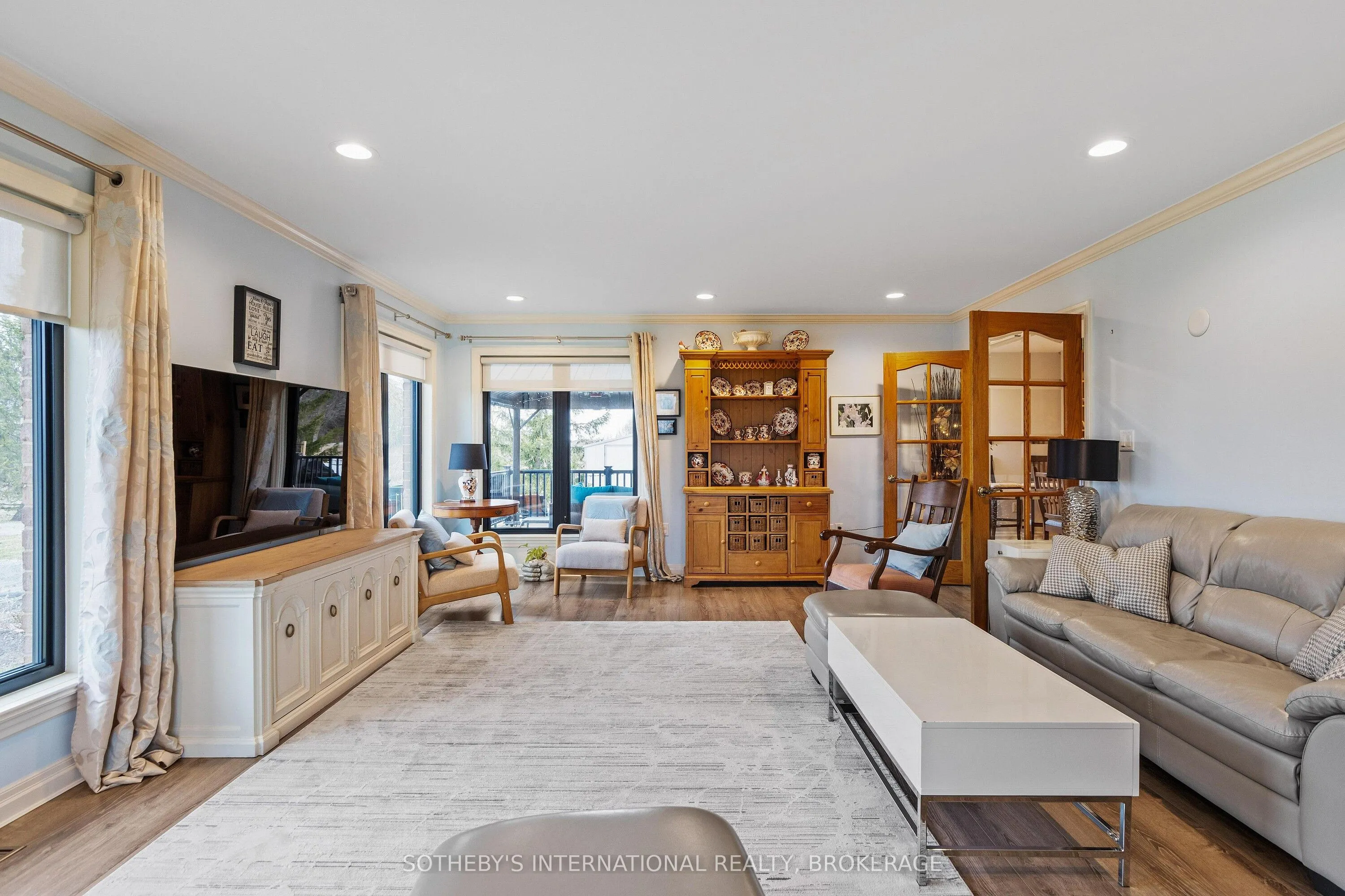 7107 Beechwood Road