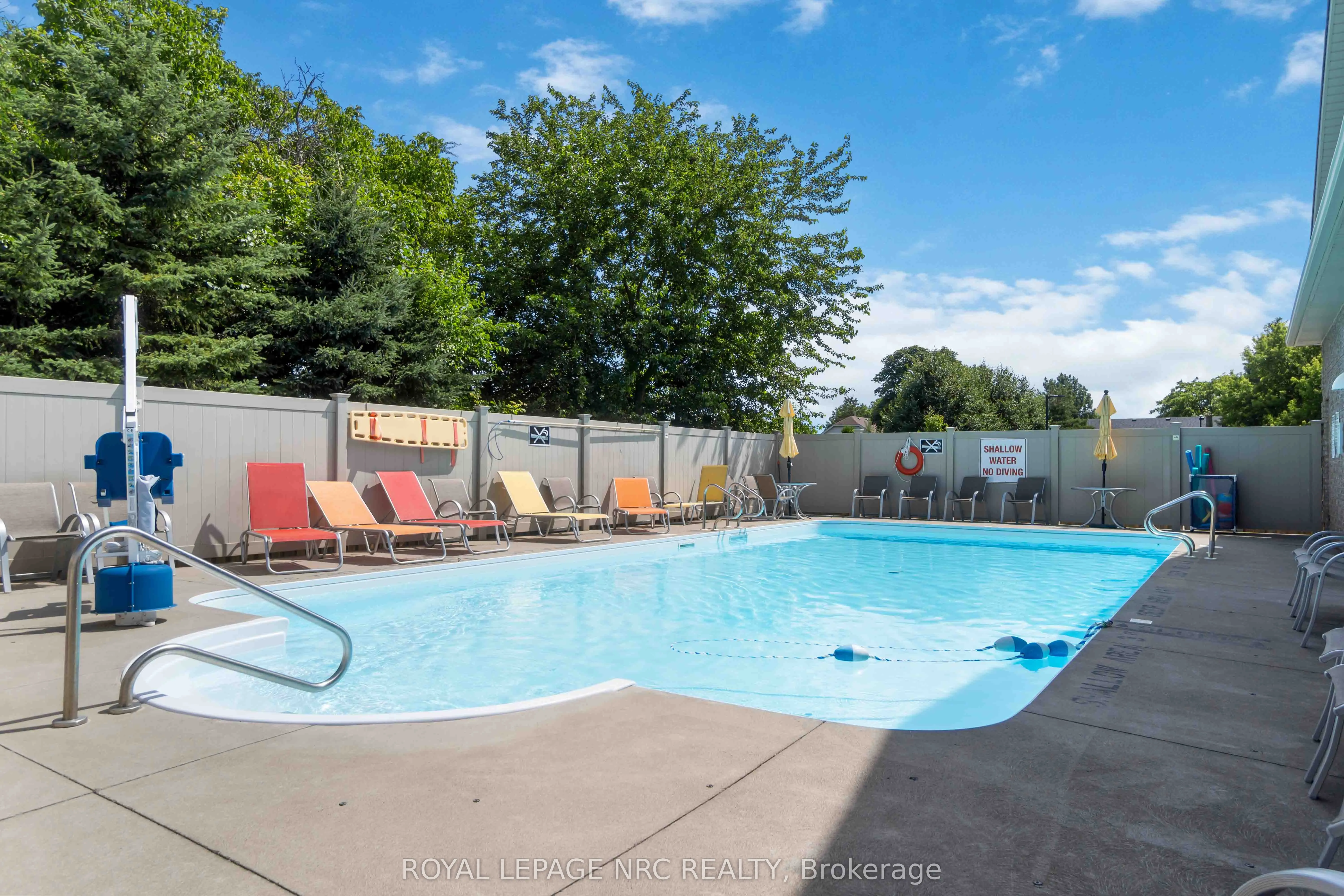 3900 Rainbow Lane