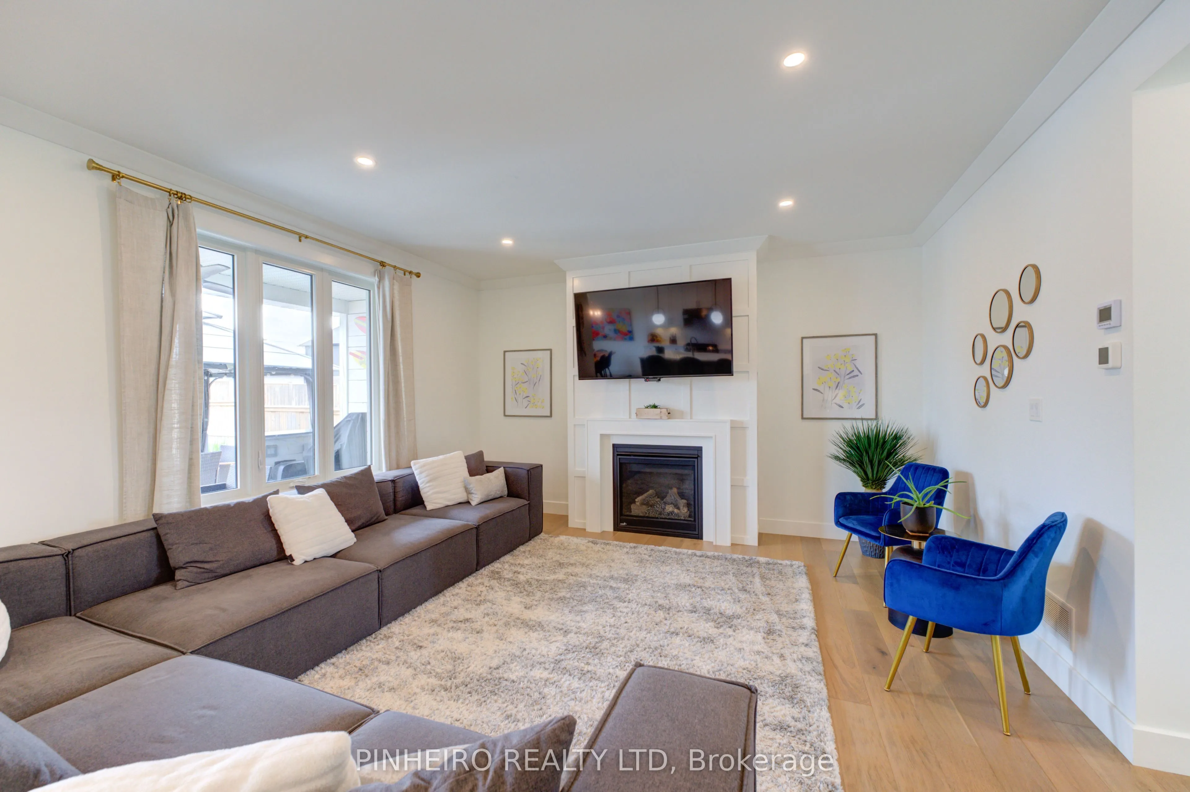 15 Kemp Crescent