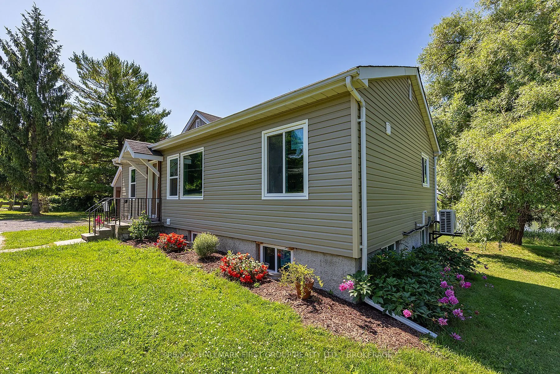 757 Hillview Road