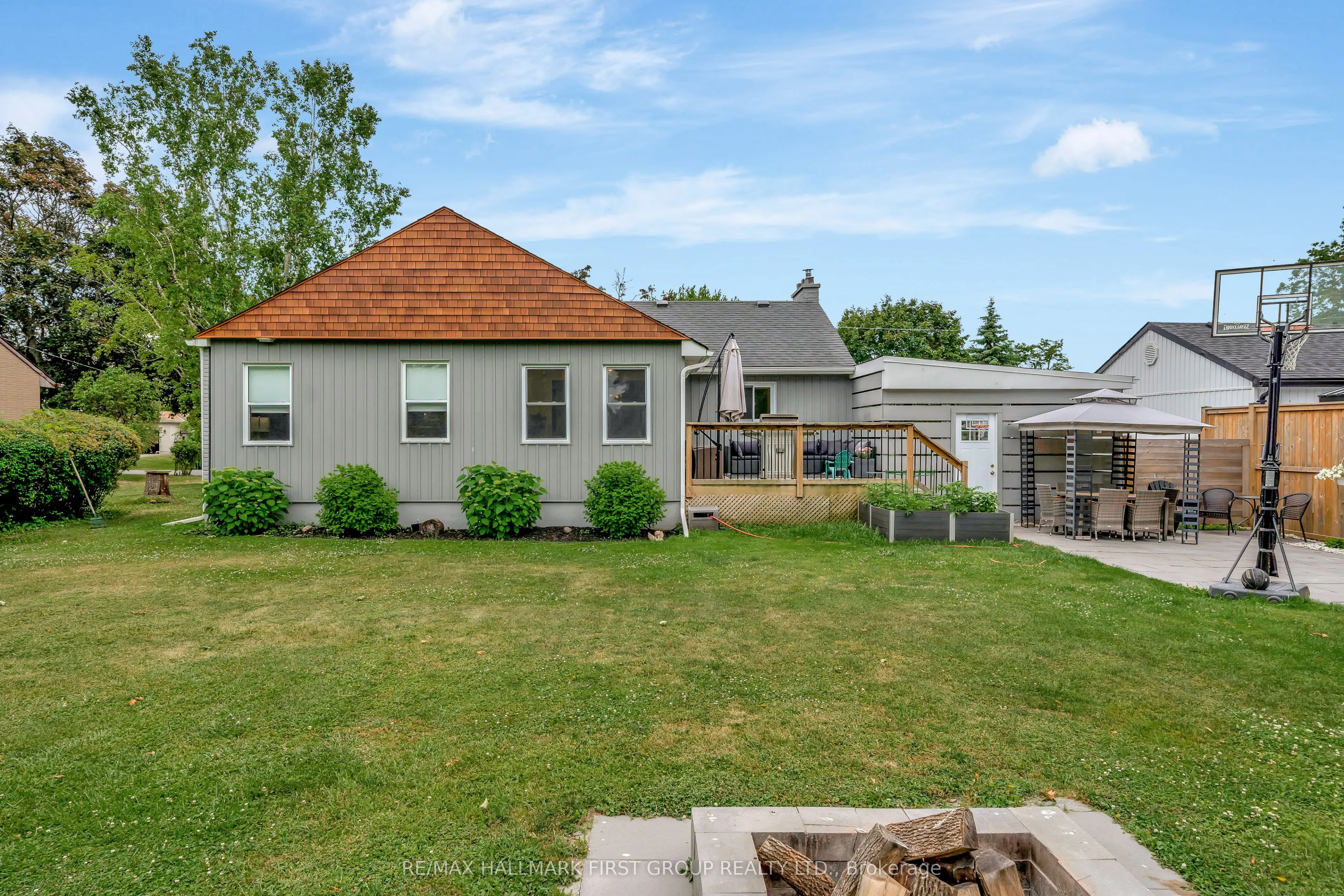 6 Orchard Avenue