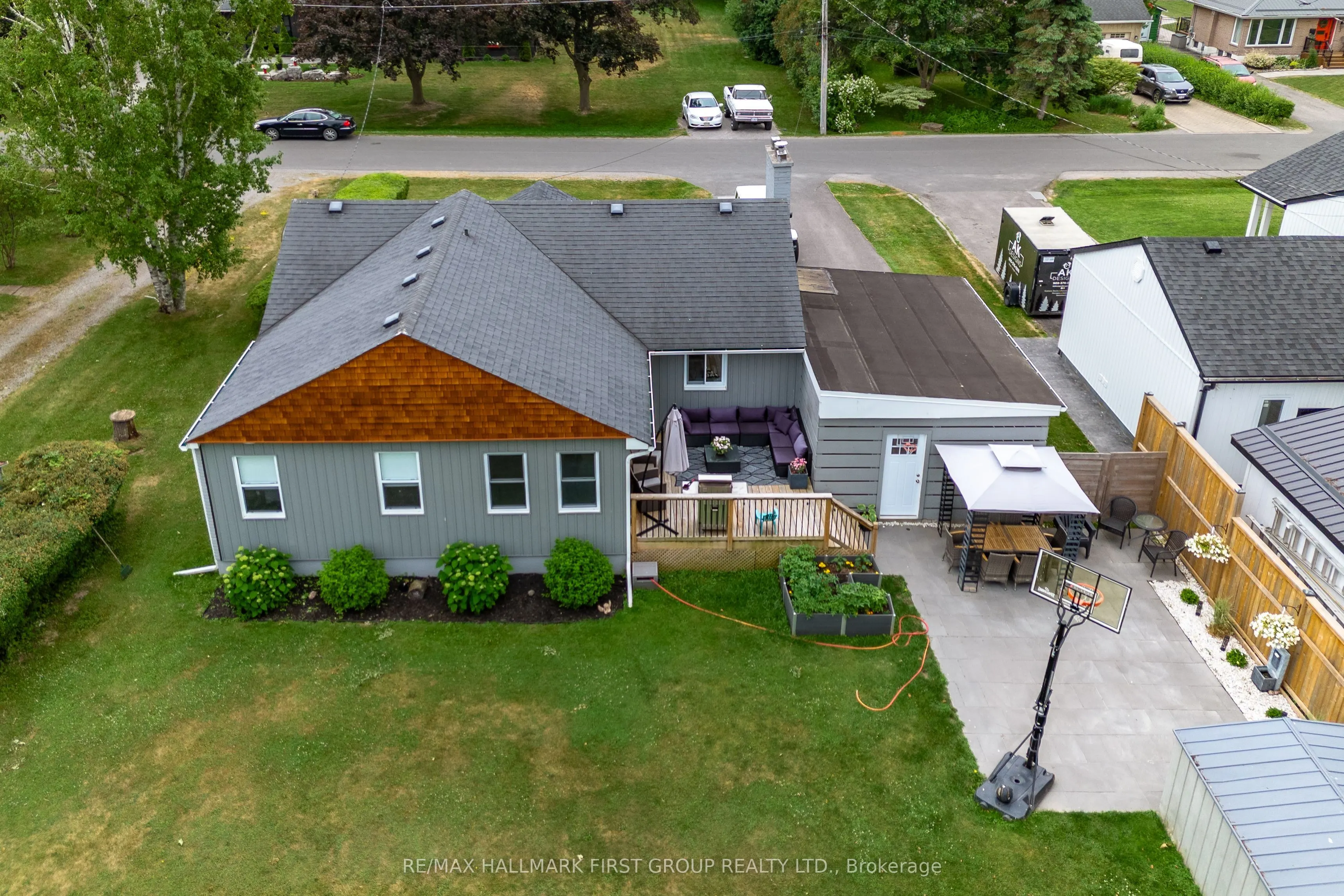 6 Orchard Avenue