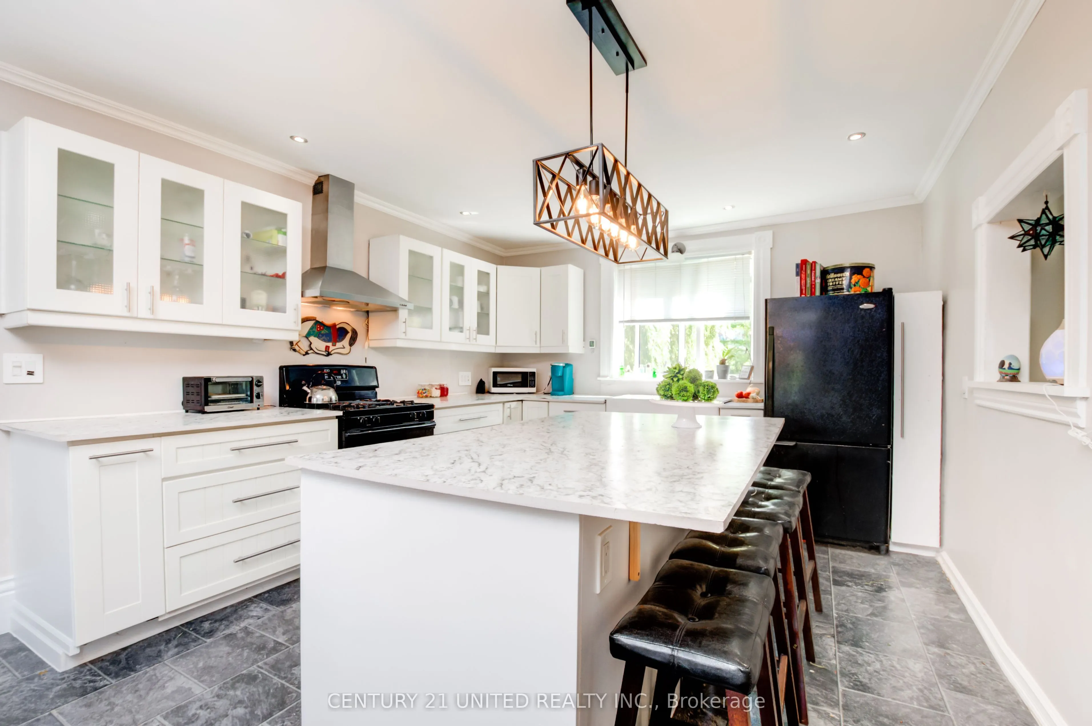 398 Concession Rd 11 E