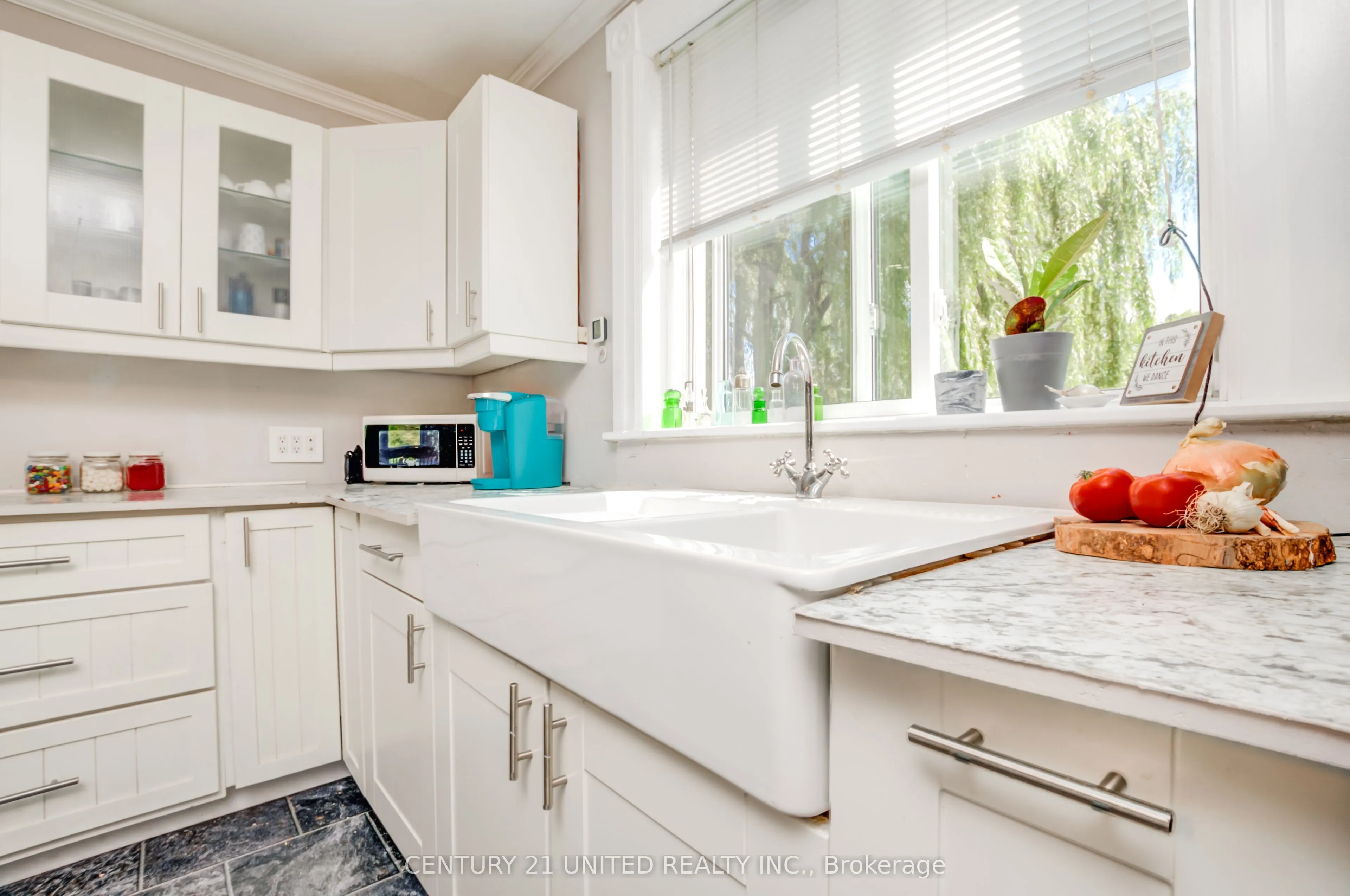 398 Concession Rd 11 E