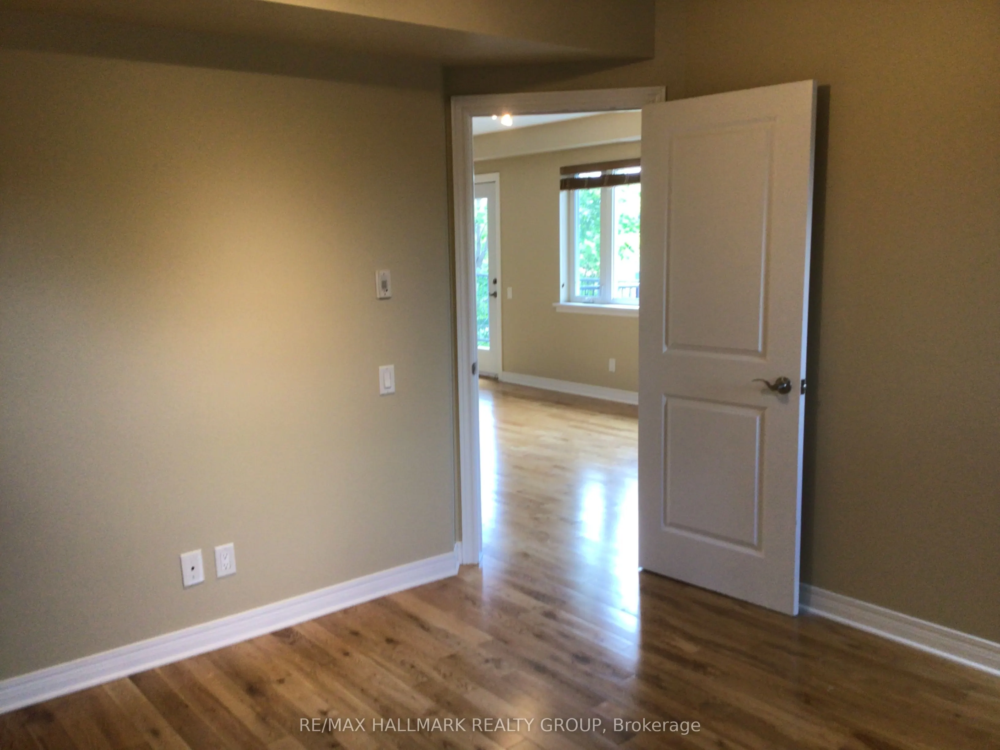 324 CURRELL Avenue