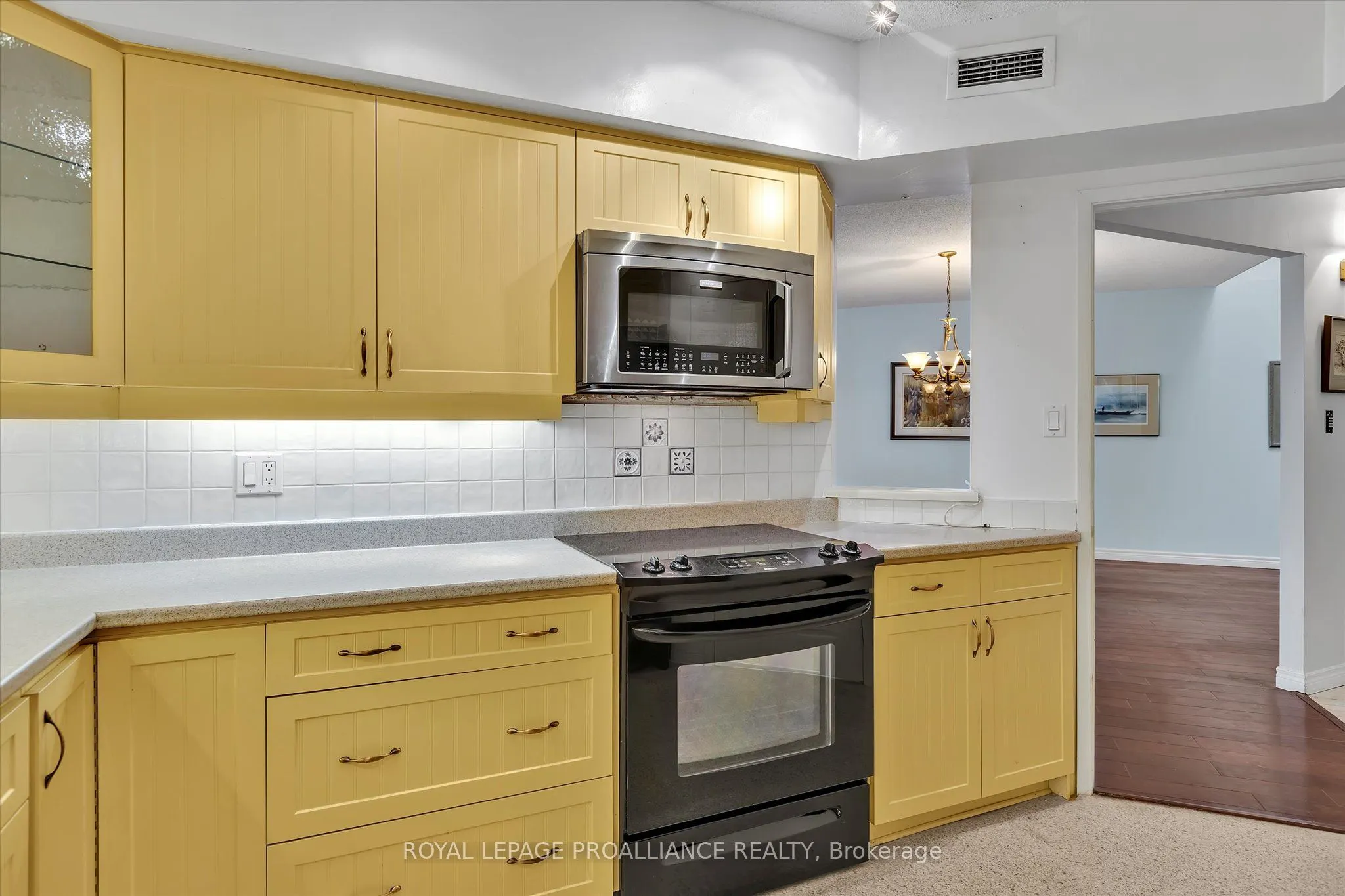 1818 Cherryhill Road, #501