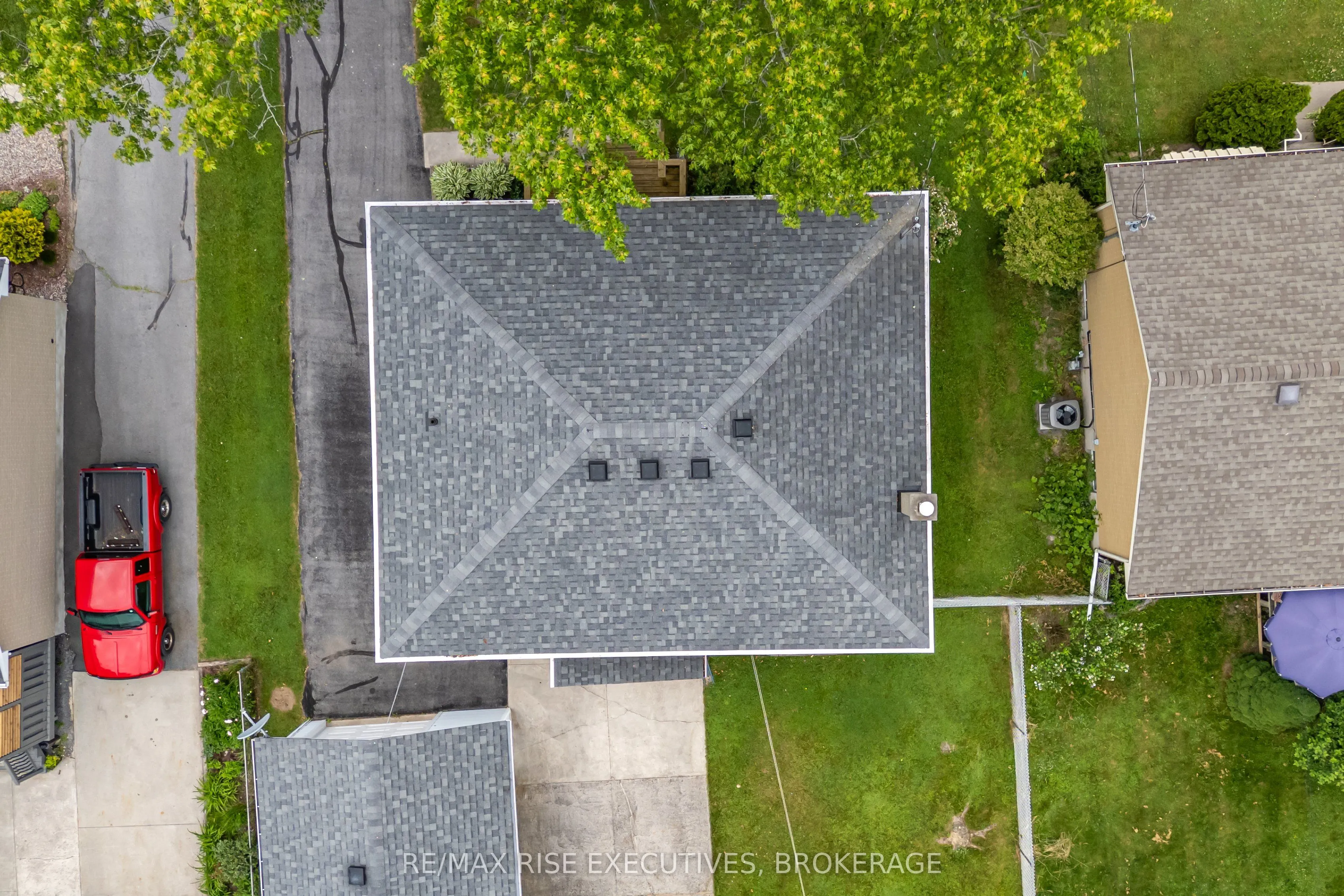 9 Henry Crescent