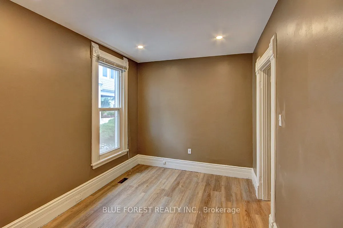 89 Gladstone Avenue
