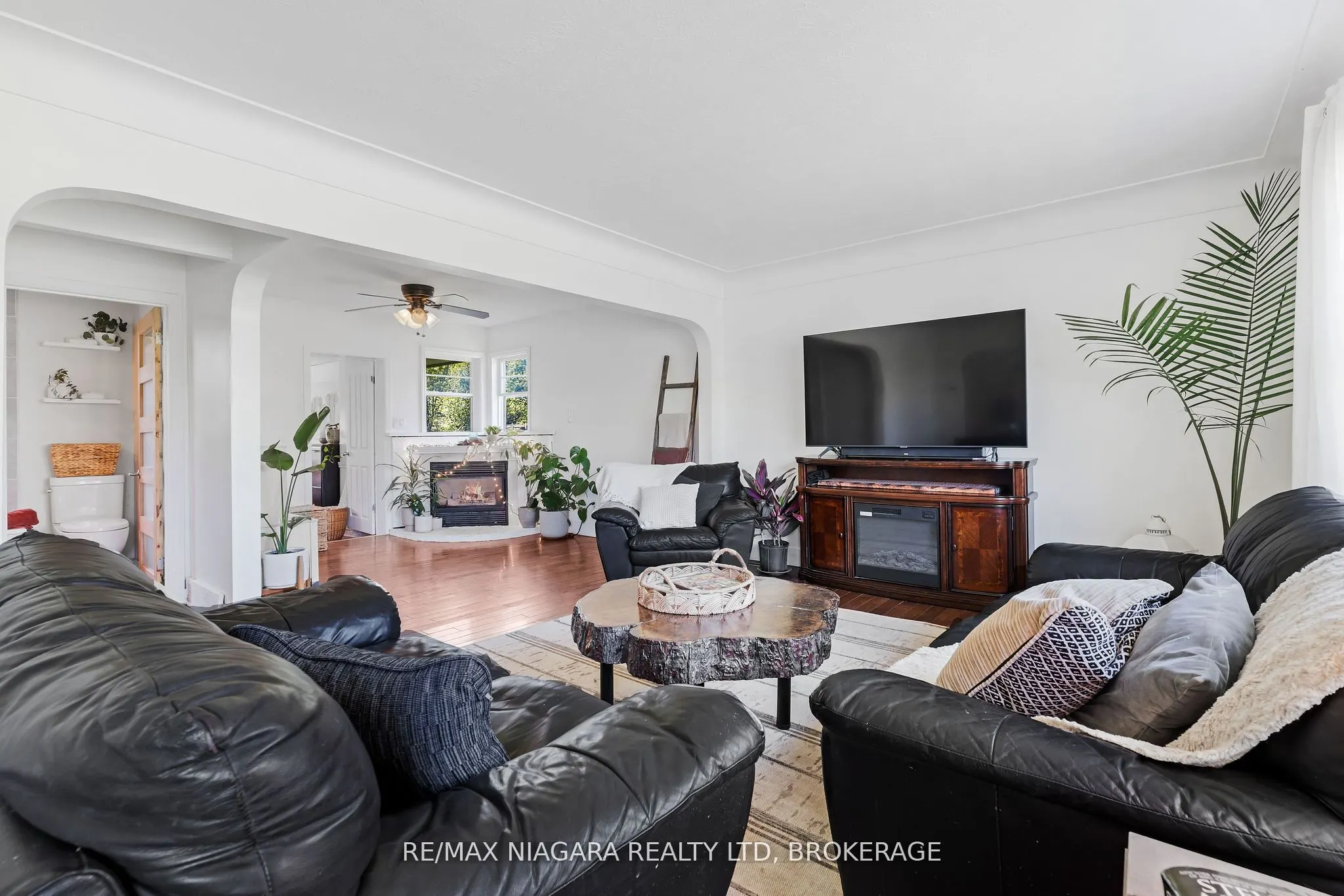958 SILVER BAY Road