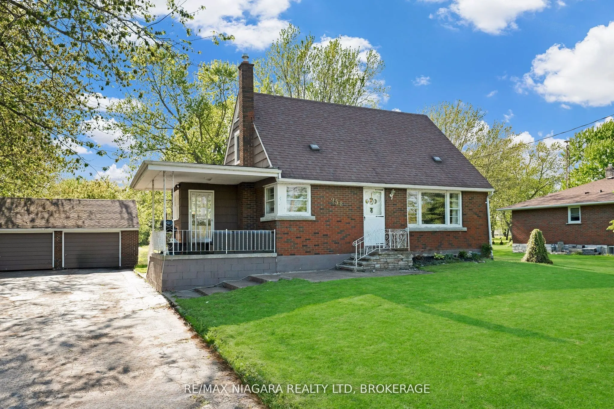 958 SILVER BAY Road