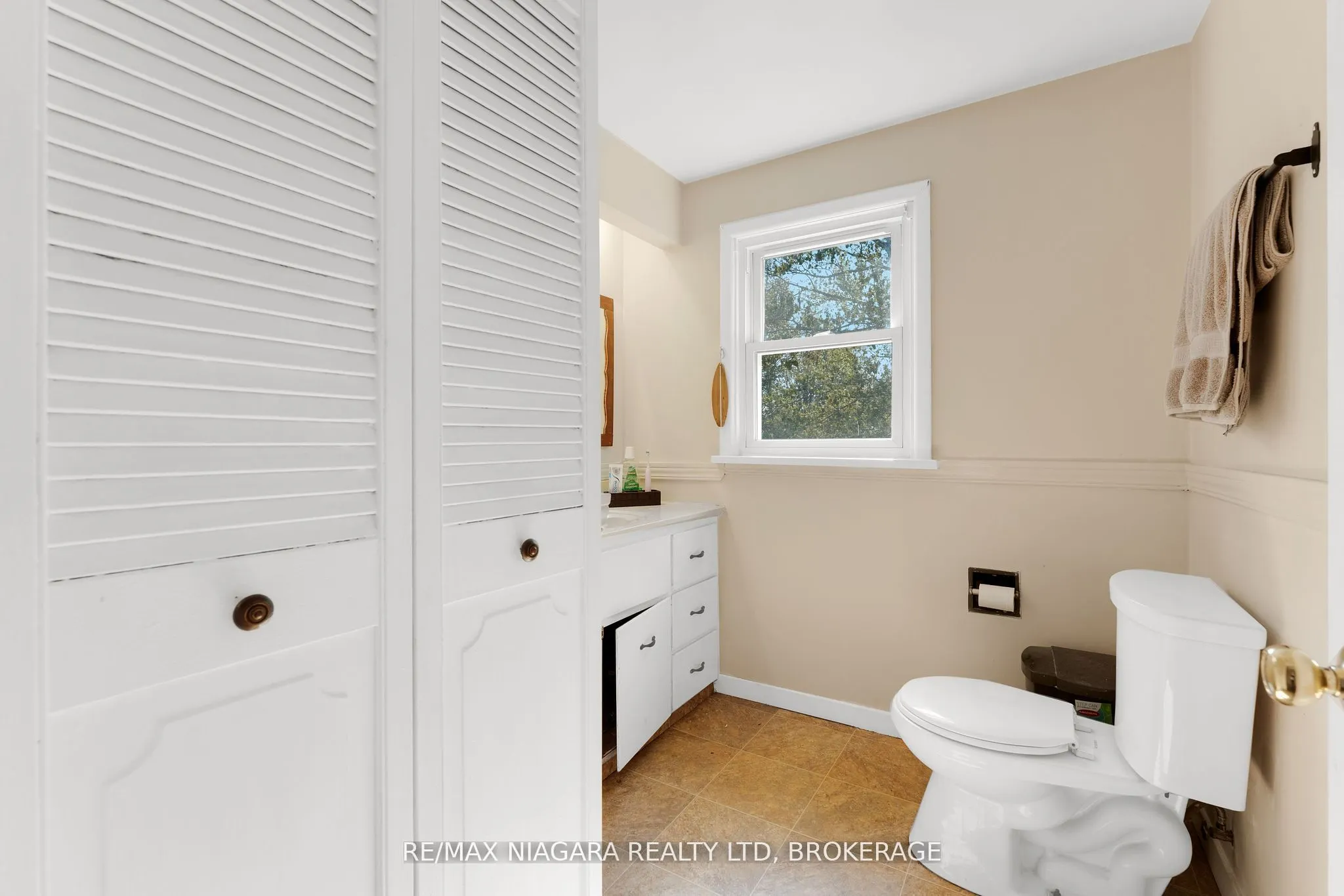 958 SILVER BAY Road