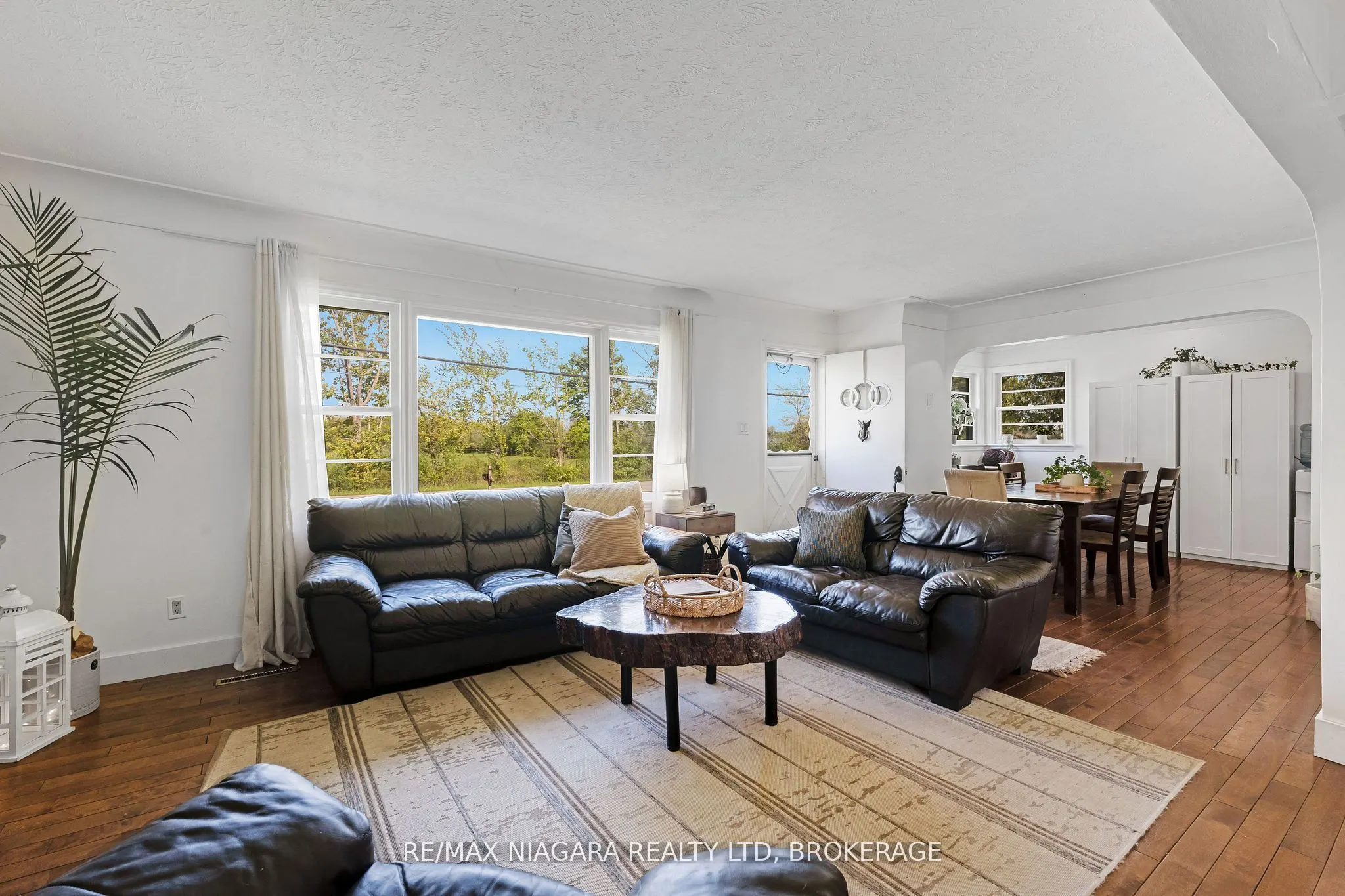 958 SILVER BAY Road