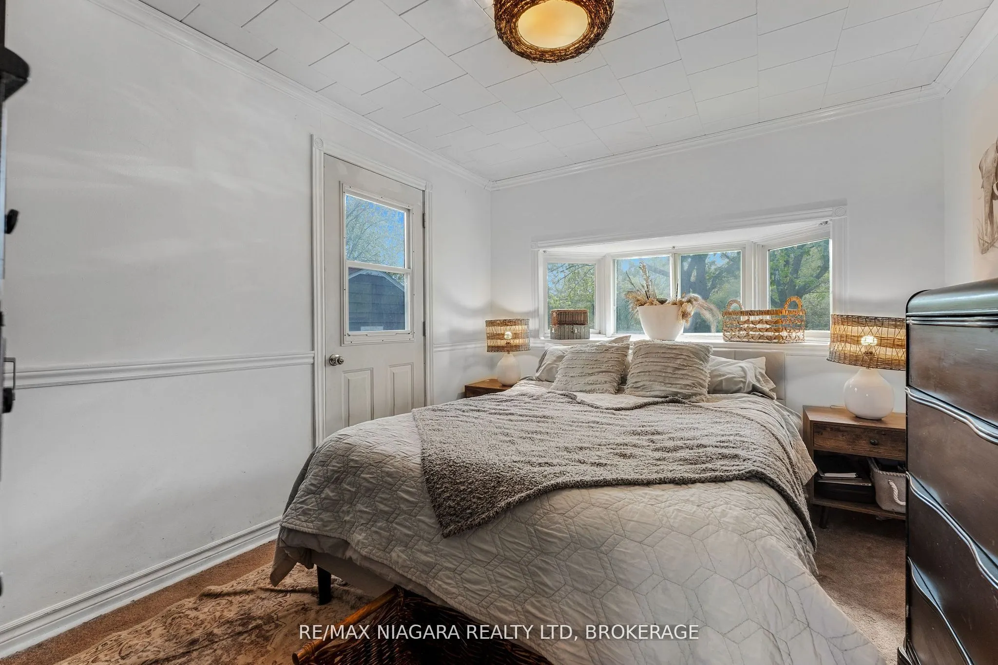 958 SILVER BAY Road