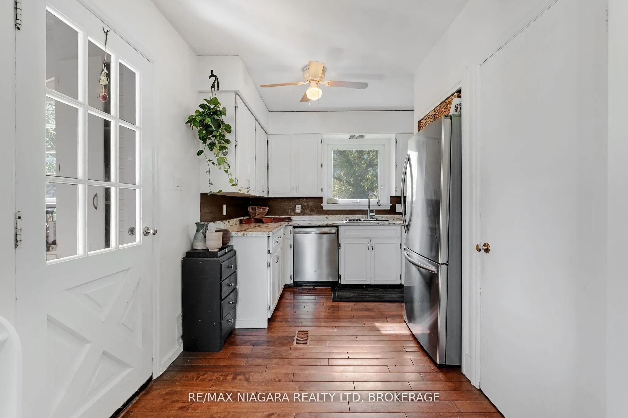 958 SILVER BAY Road