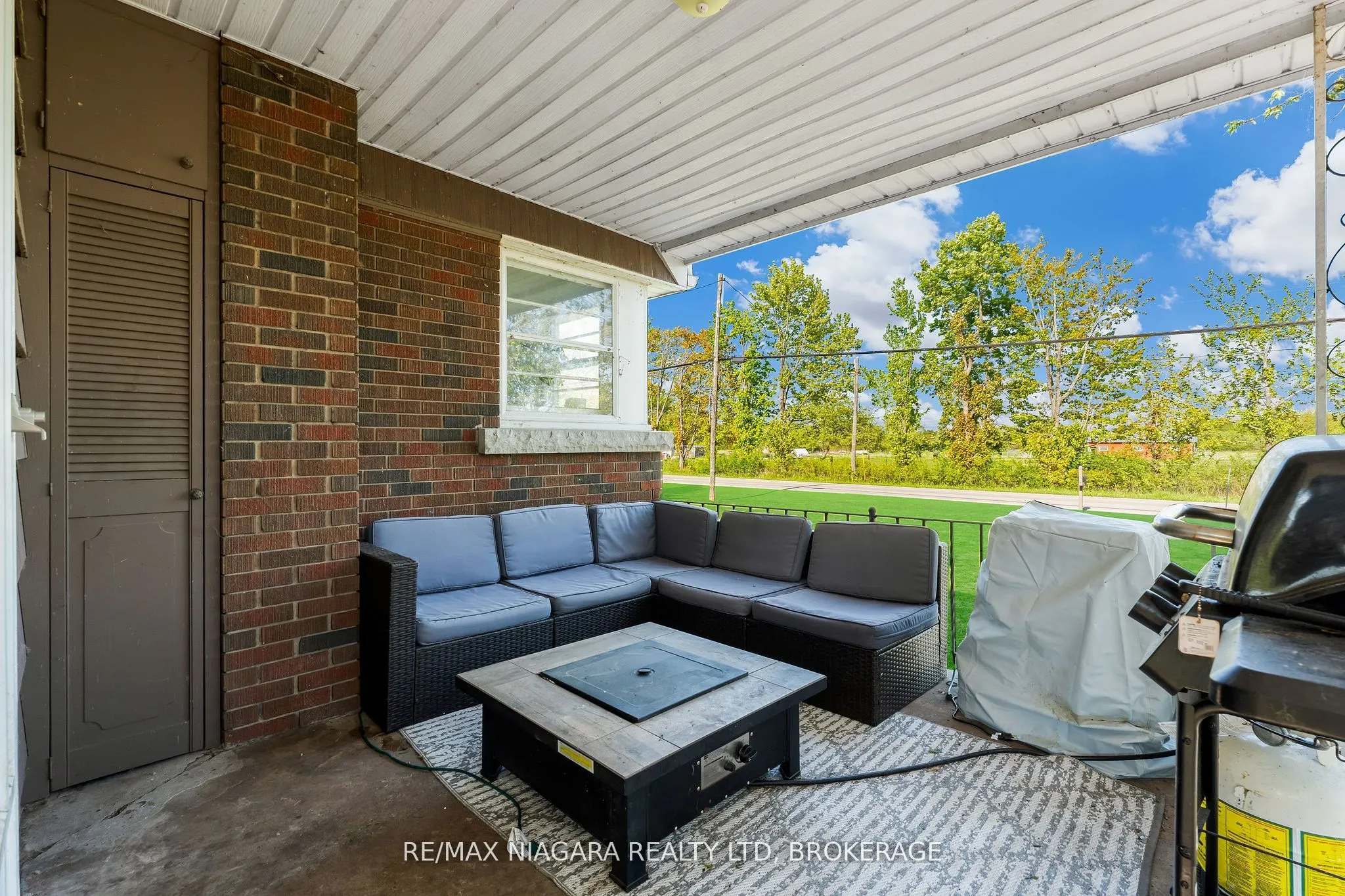 958 SILVER BAY Road