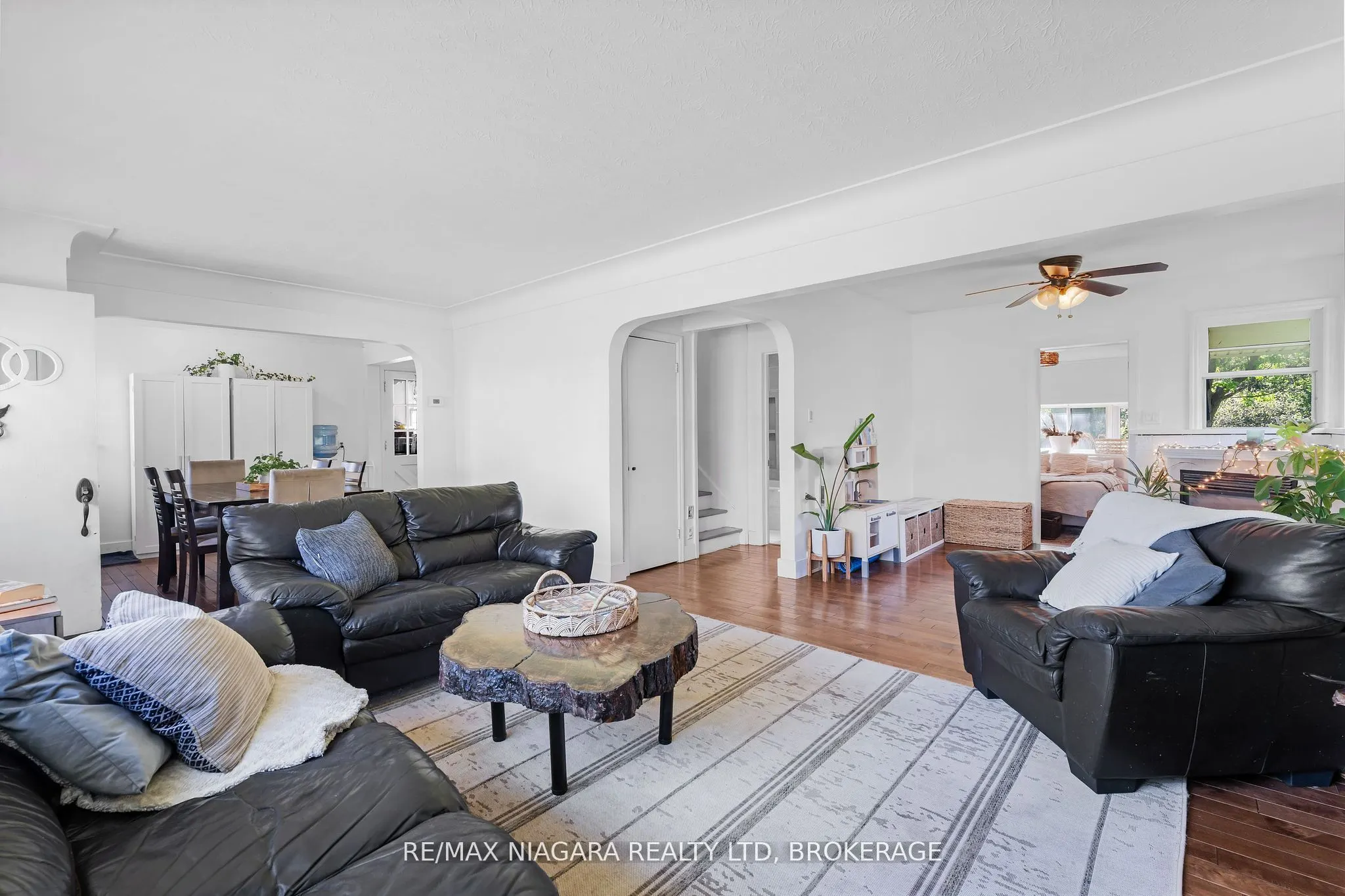 958 SILVER BAY Road