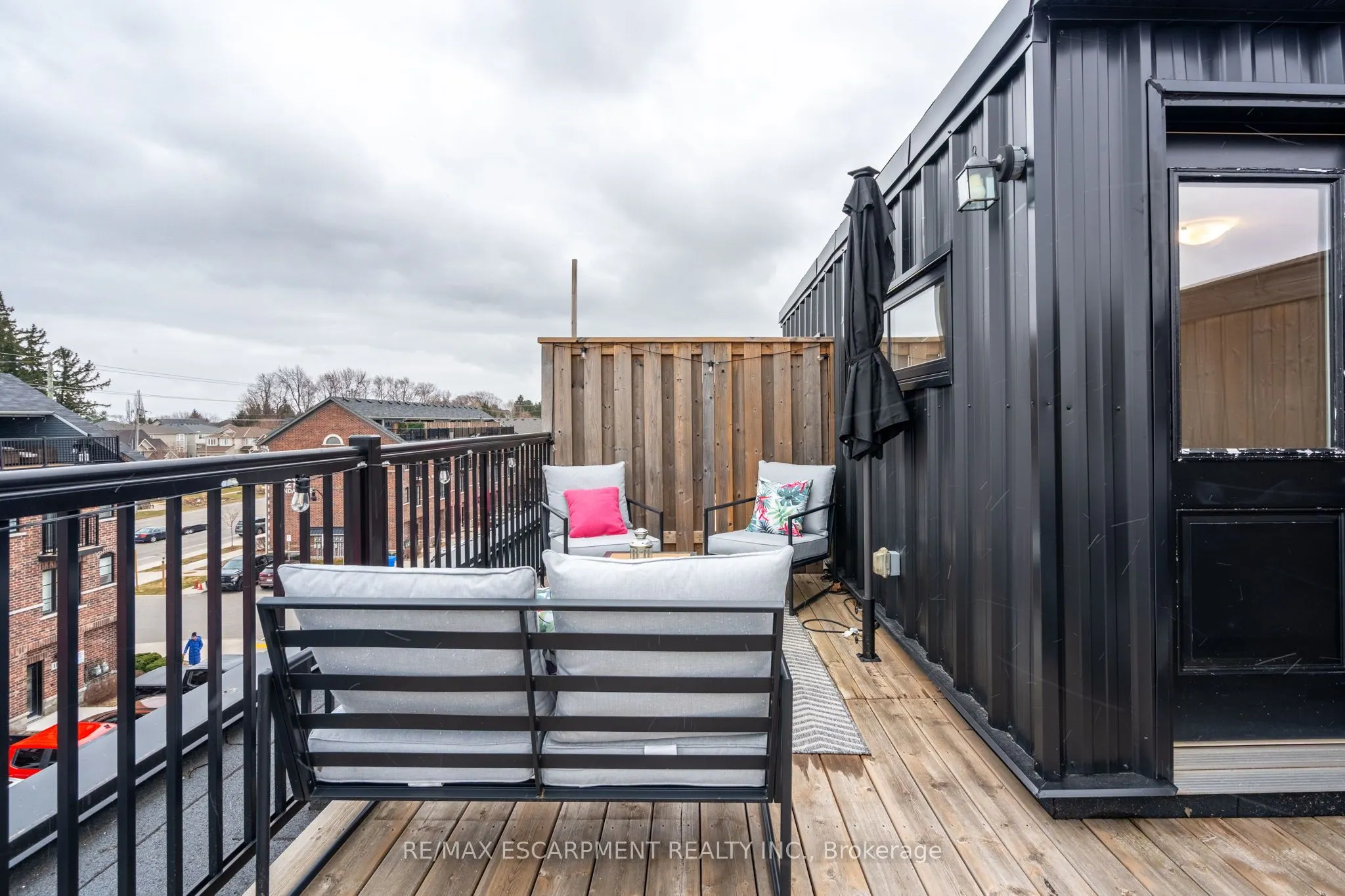 219 Dundas Street E, #45