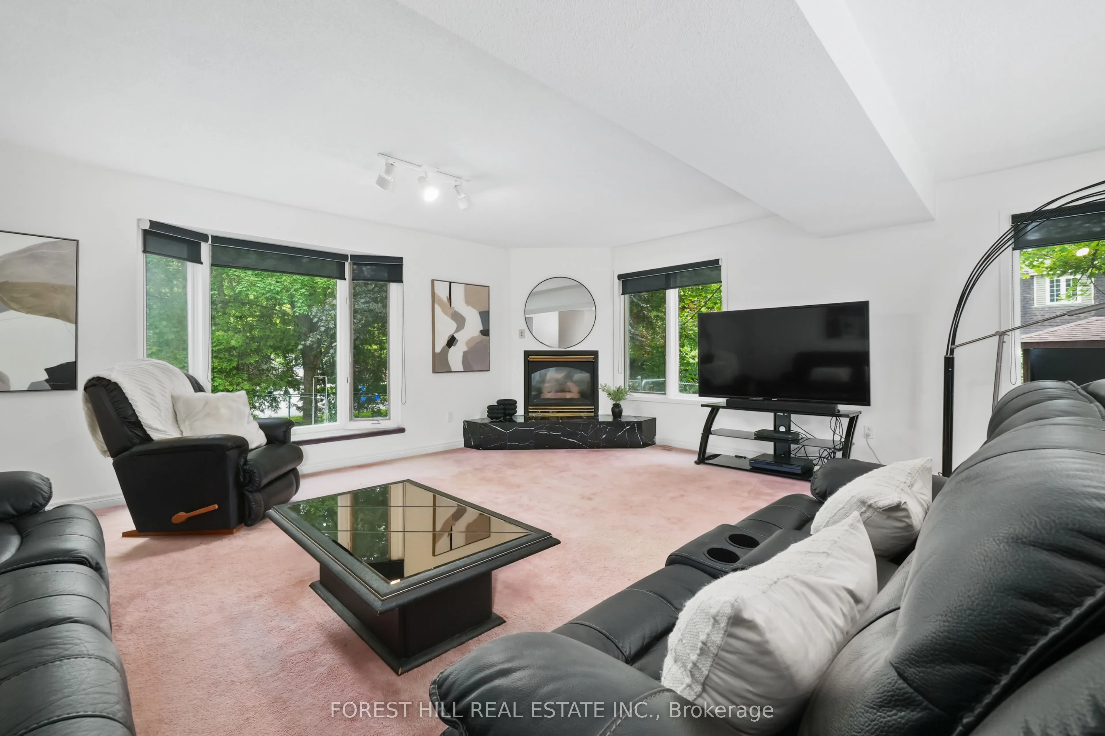 285 Cottonwood Drive