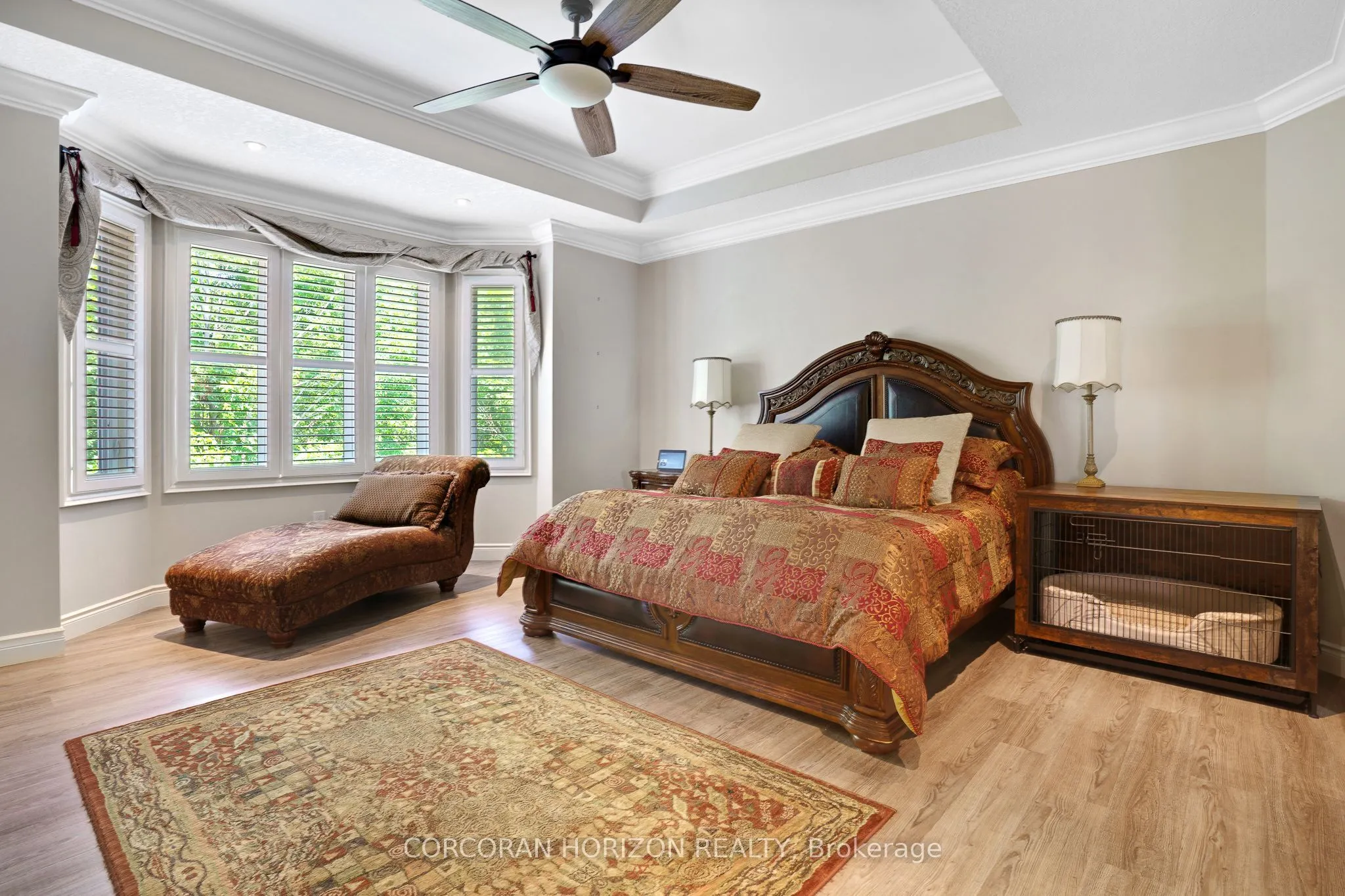 258 Edgewater Crescent, #8