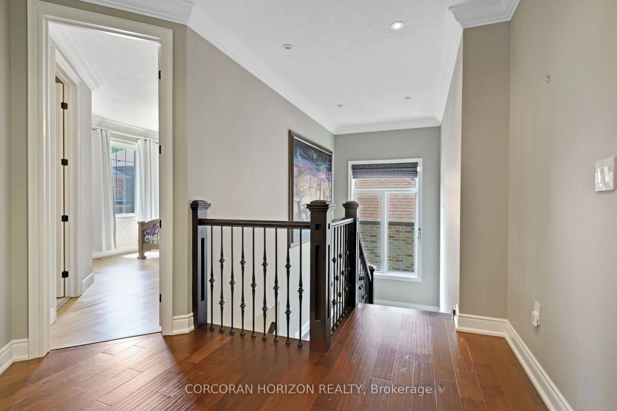 258 Edgewater Crescent, #8