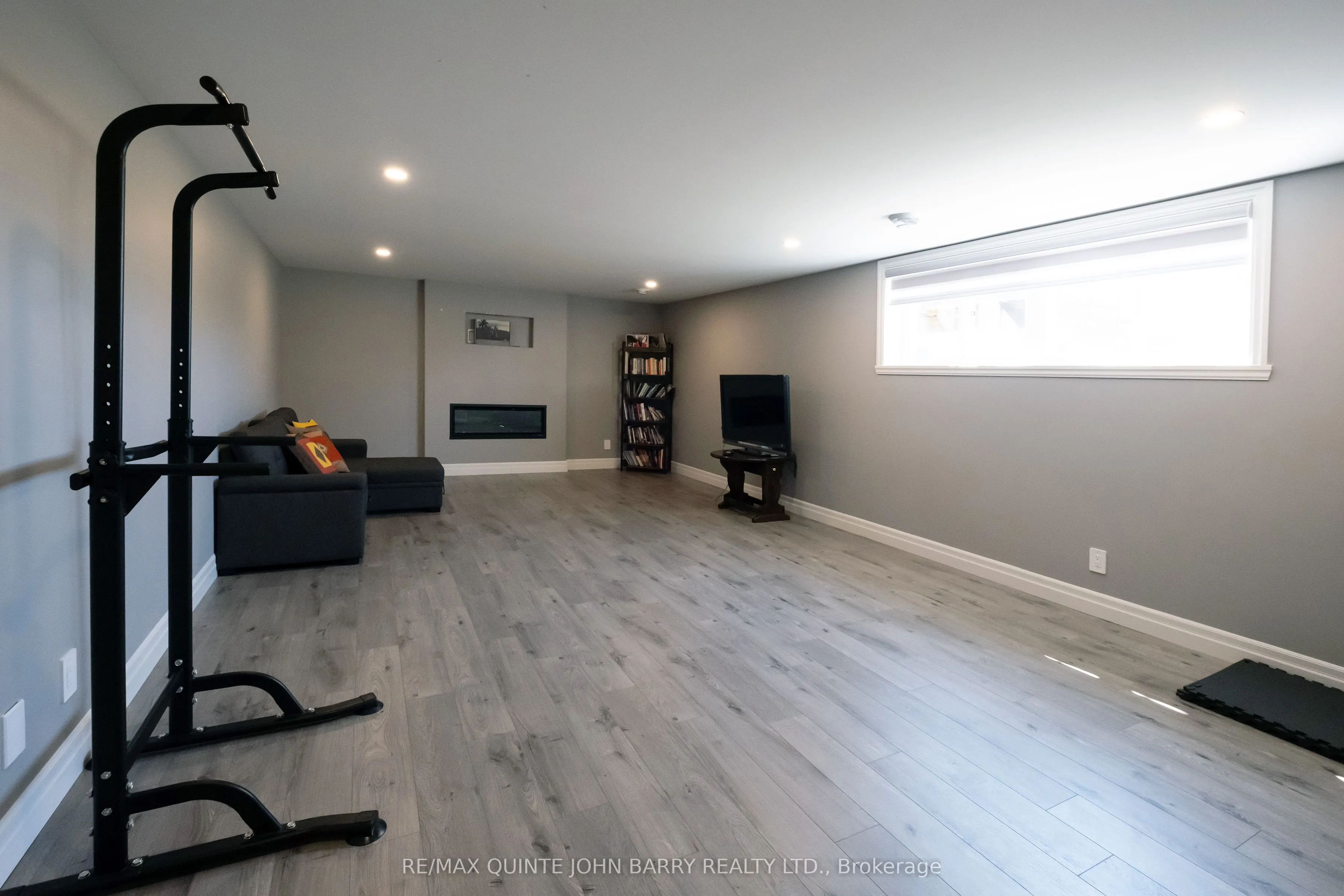 29 Cattail Crescent