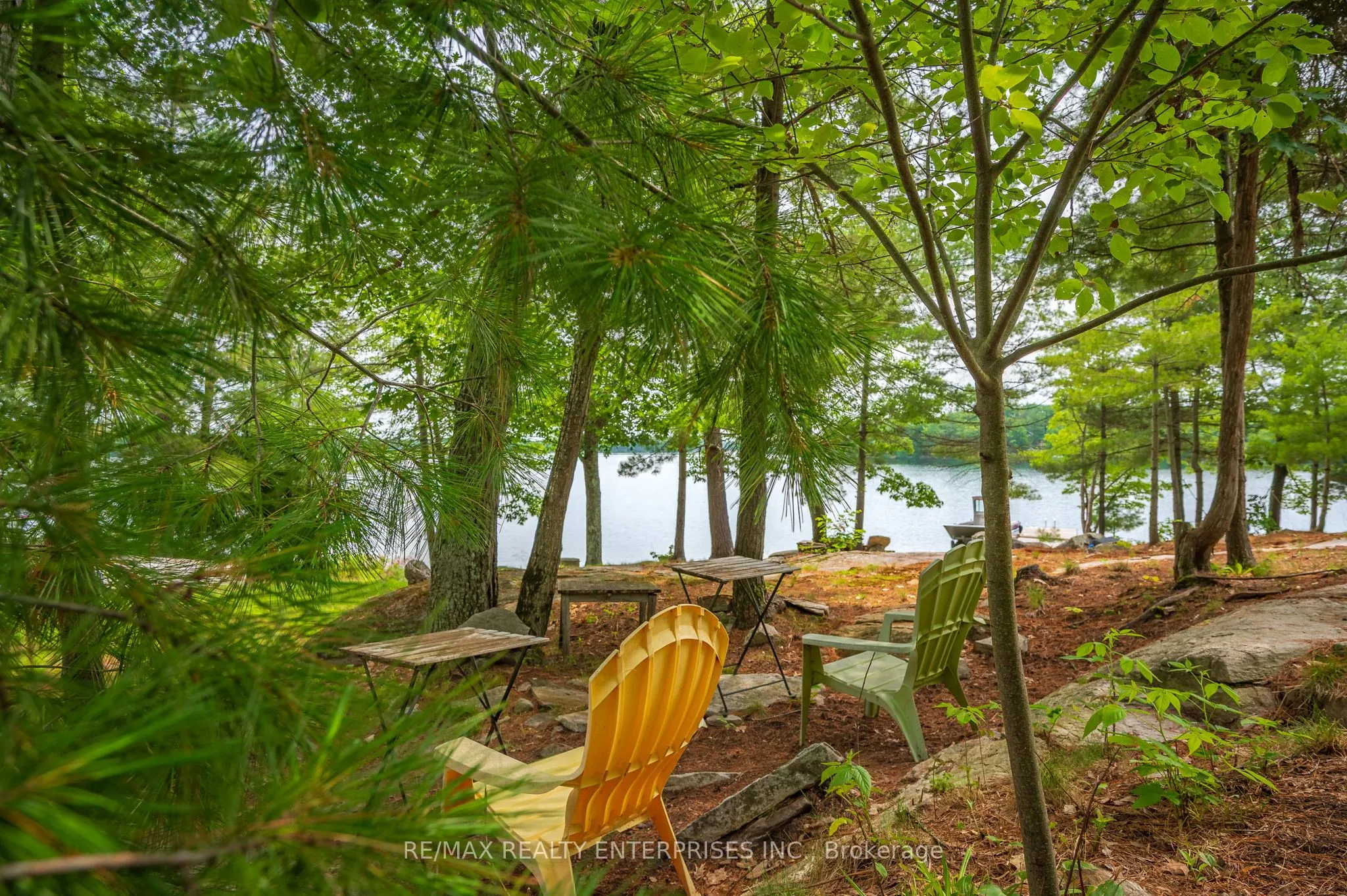 512 ISLAND 120 SIX MILE LAKE