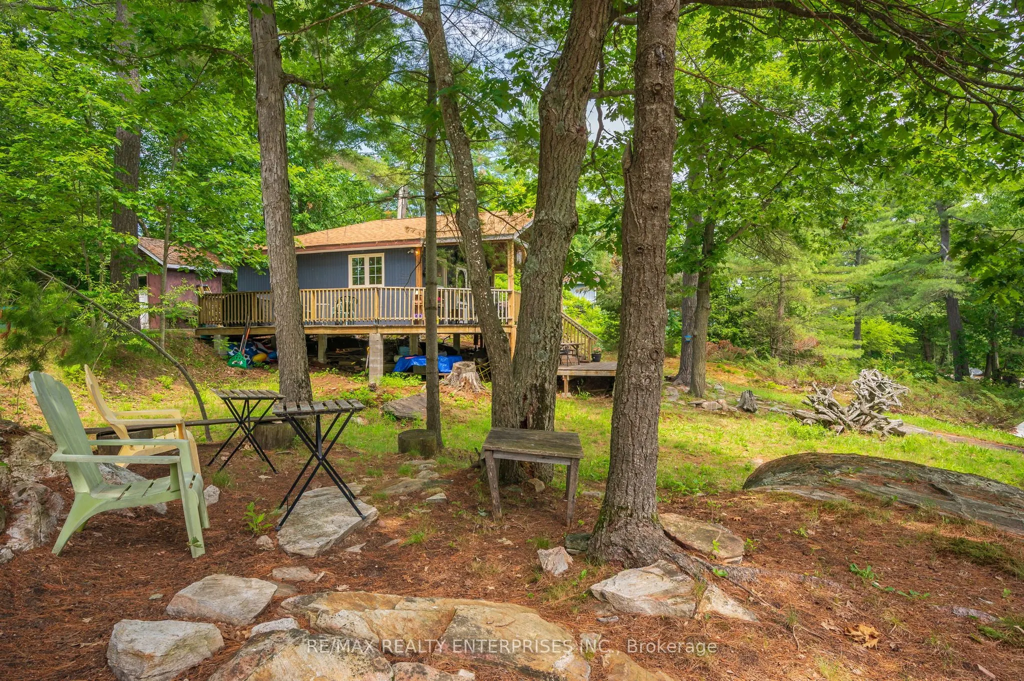 512 ISLAND 120 SIX MILE LAKE