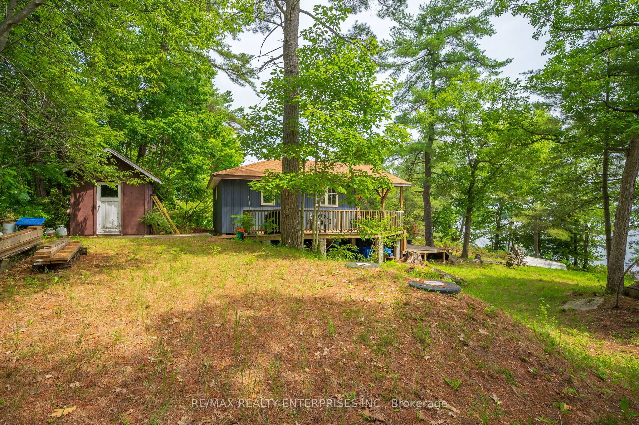 512 ISLAND 120 SIX MILE LAKE