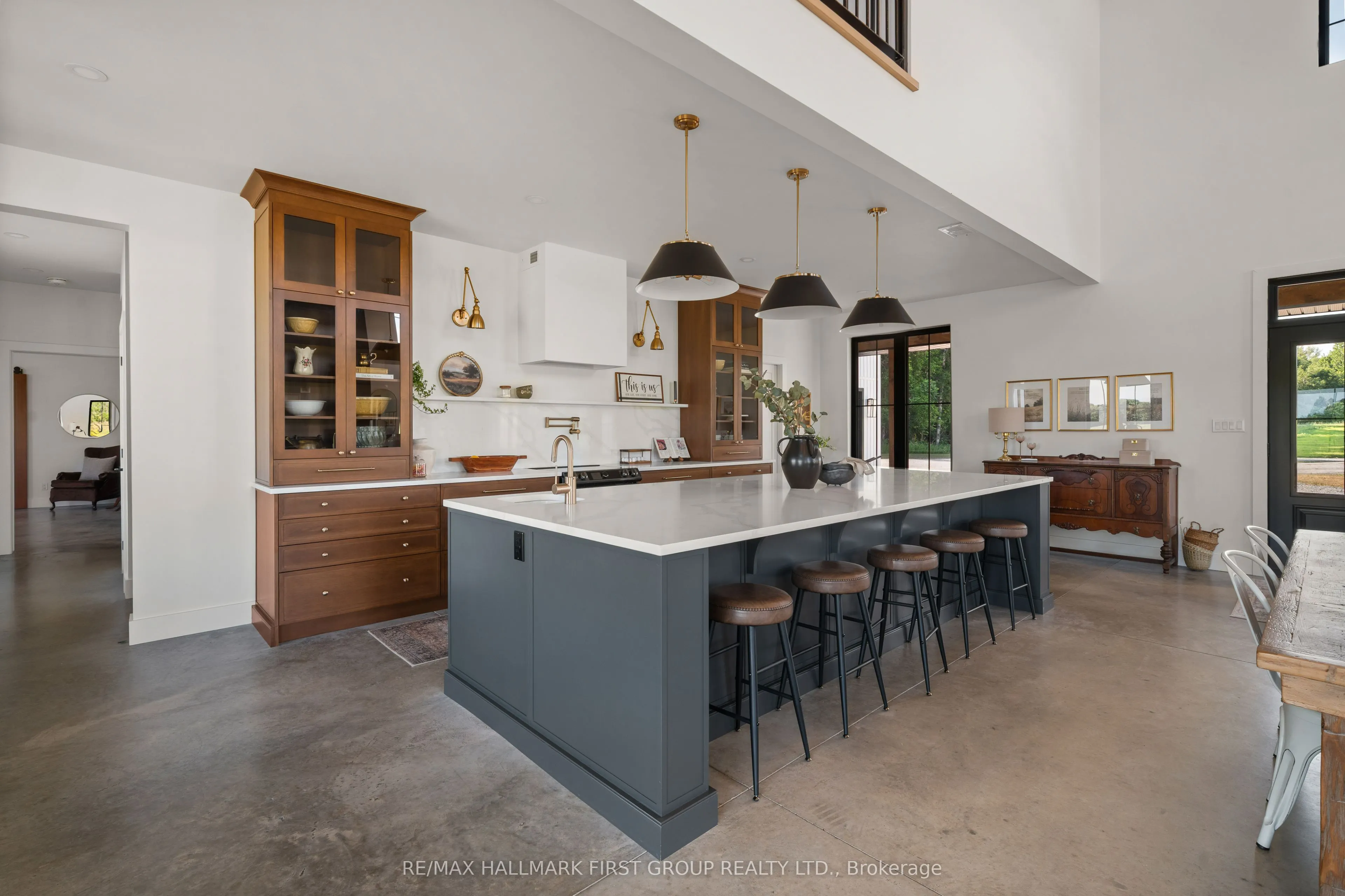 708 Scriver Road