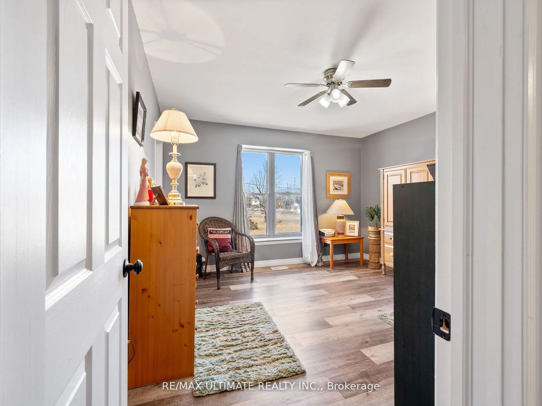 252 Bertie Street, #3