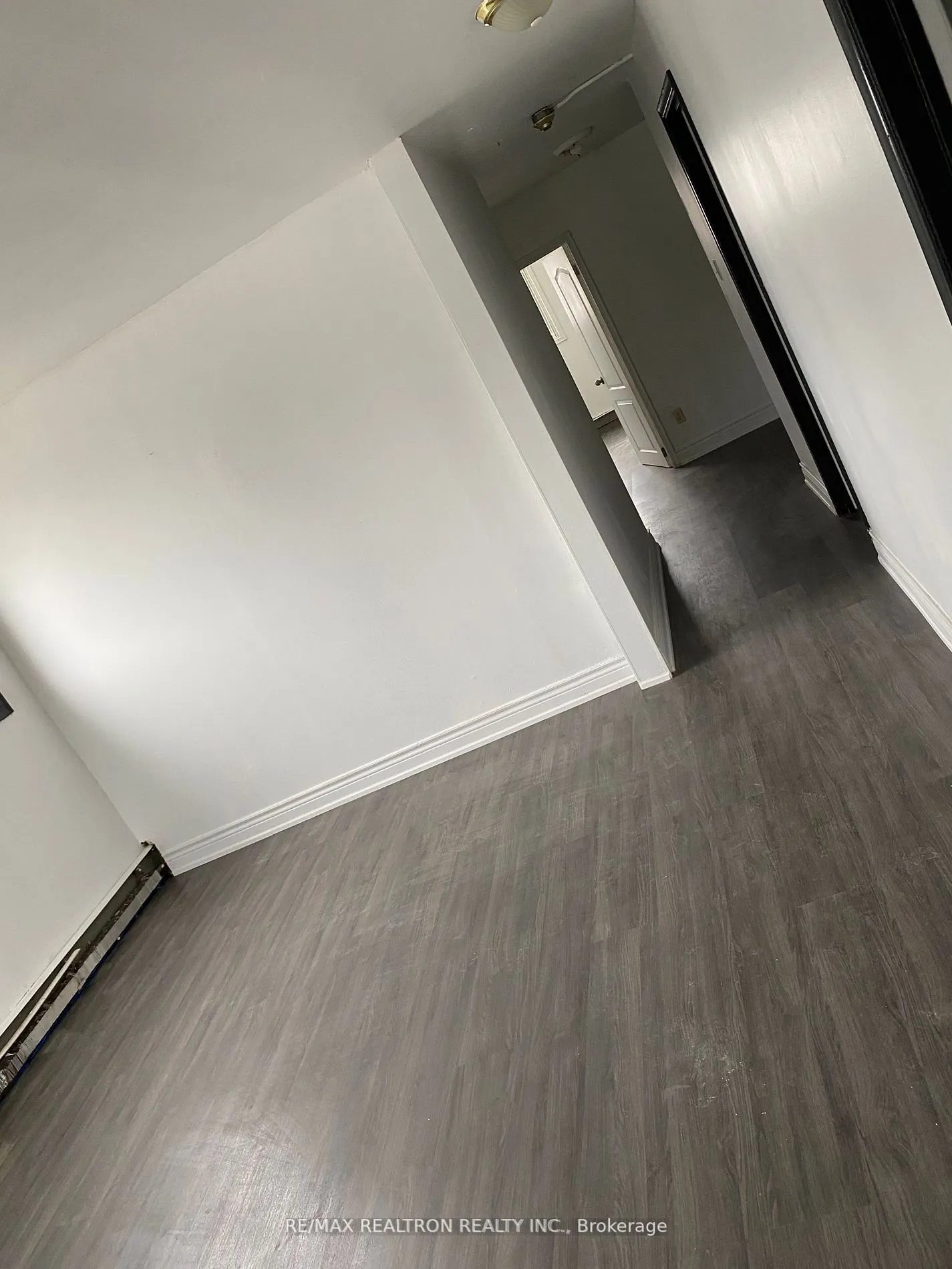 65 Glenelg Street W, #1