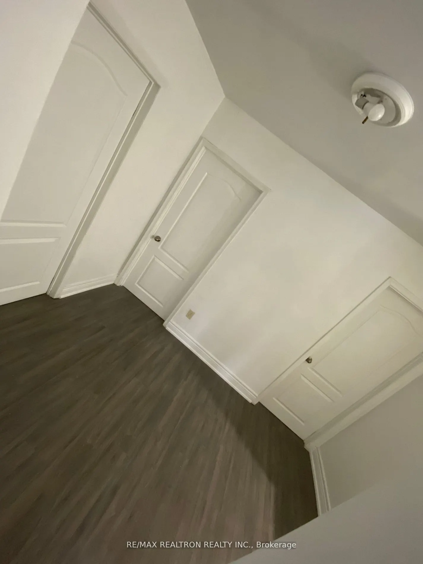 65 Glenelg Street W, #1